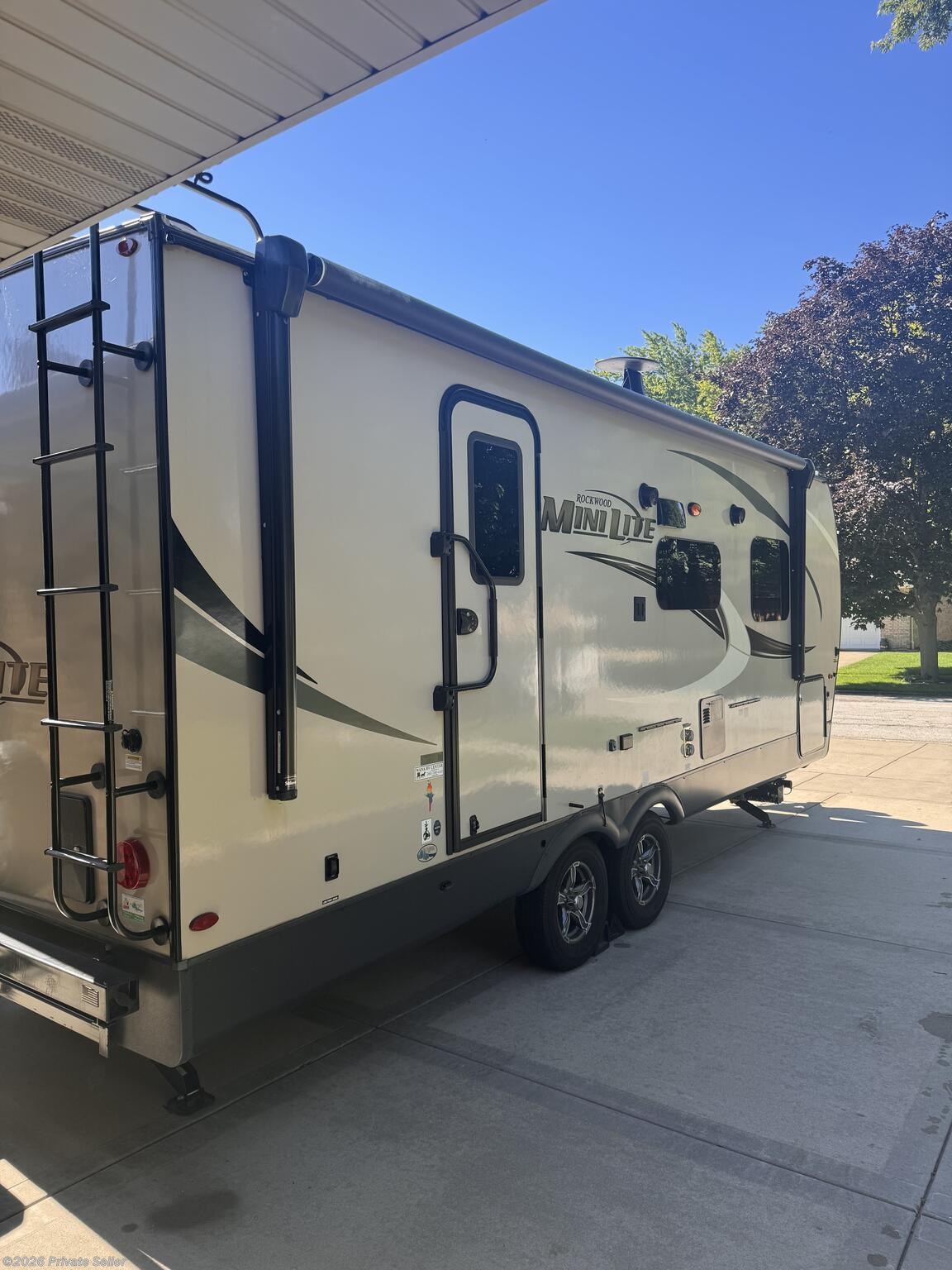 2021 Forest River Rockwood Mini Lite - Used Travel Trailer For Sale by For Sale By Owner in Peotone, Illinois features Enclosed Water Tank, CO Detector, LCD HDTV, Pantry, 30 Amp Service