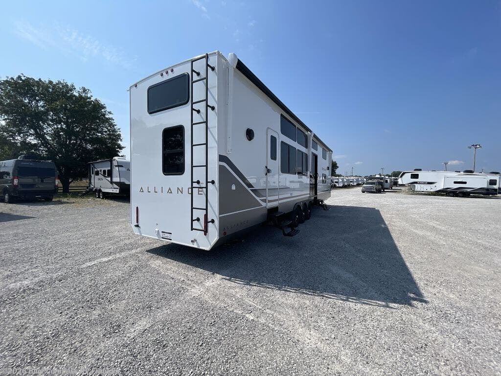 New 2026 Alliance RV Benchmark 44LFT available in Franklin, Kentucky