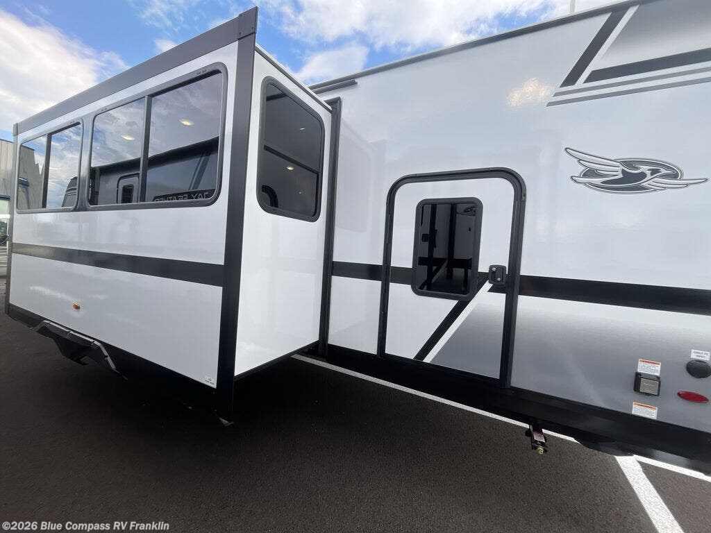 2027 Jay Feather 29QBH by Jayco from Blue Compass RV Franklin in Franklin, Kentucky