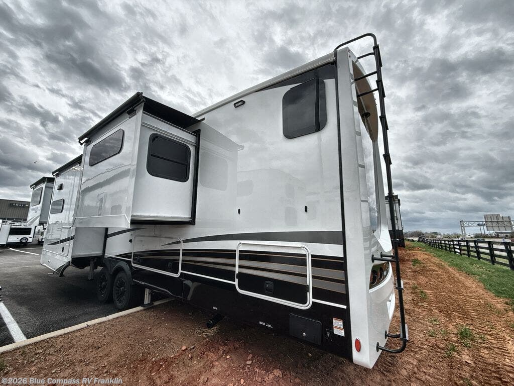 New 2026 Jayco Pinnacle 39FLOK available in Franklin, Kentucky