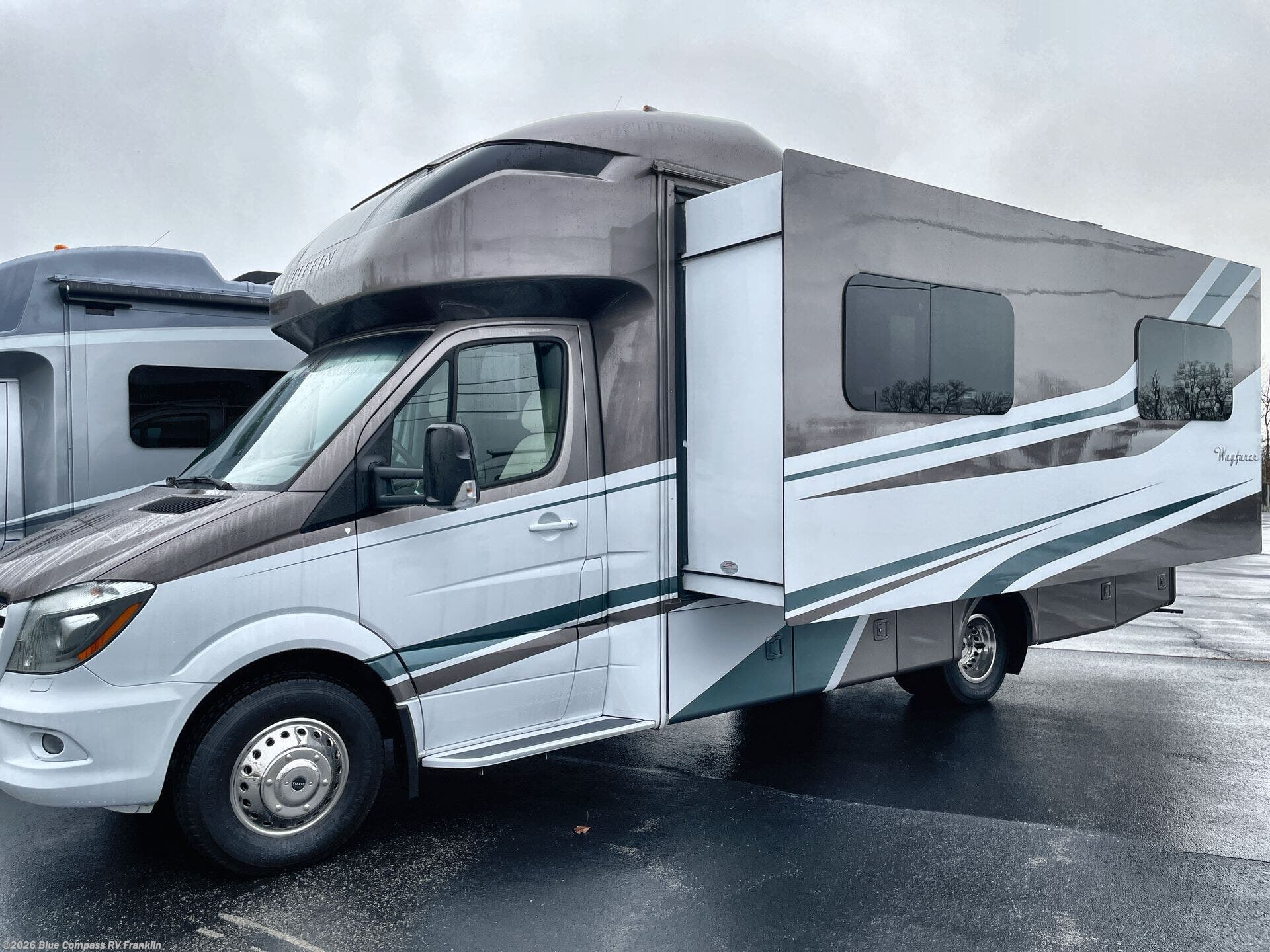 Used 2019 Tiffin Wayfarer 24 FW available in Franklin, Kentucky