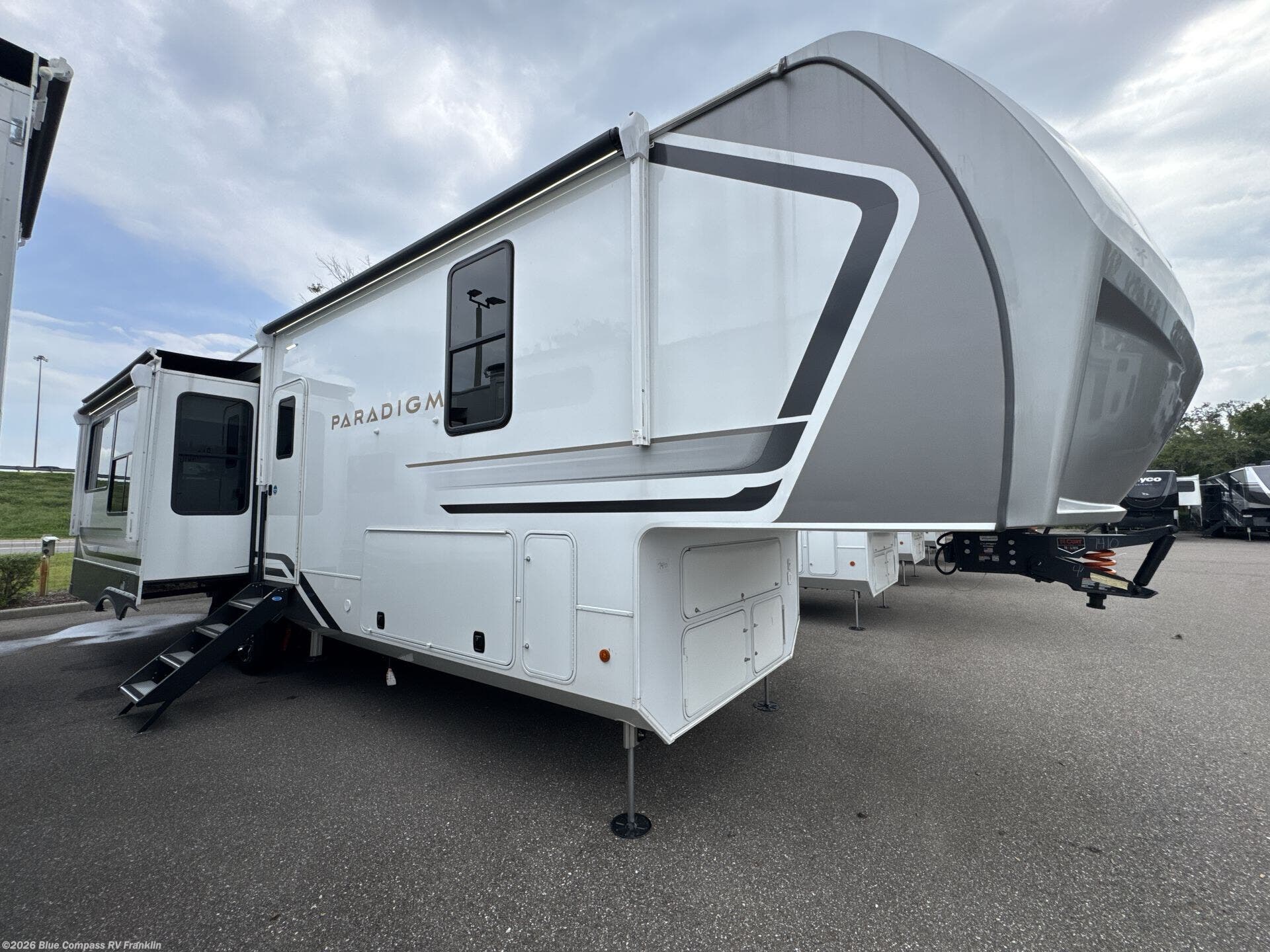 New 2026 Alliance RV Paradigm 340RL available in Franklin, Kentucky