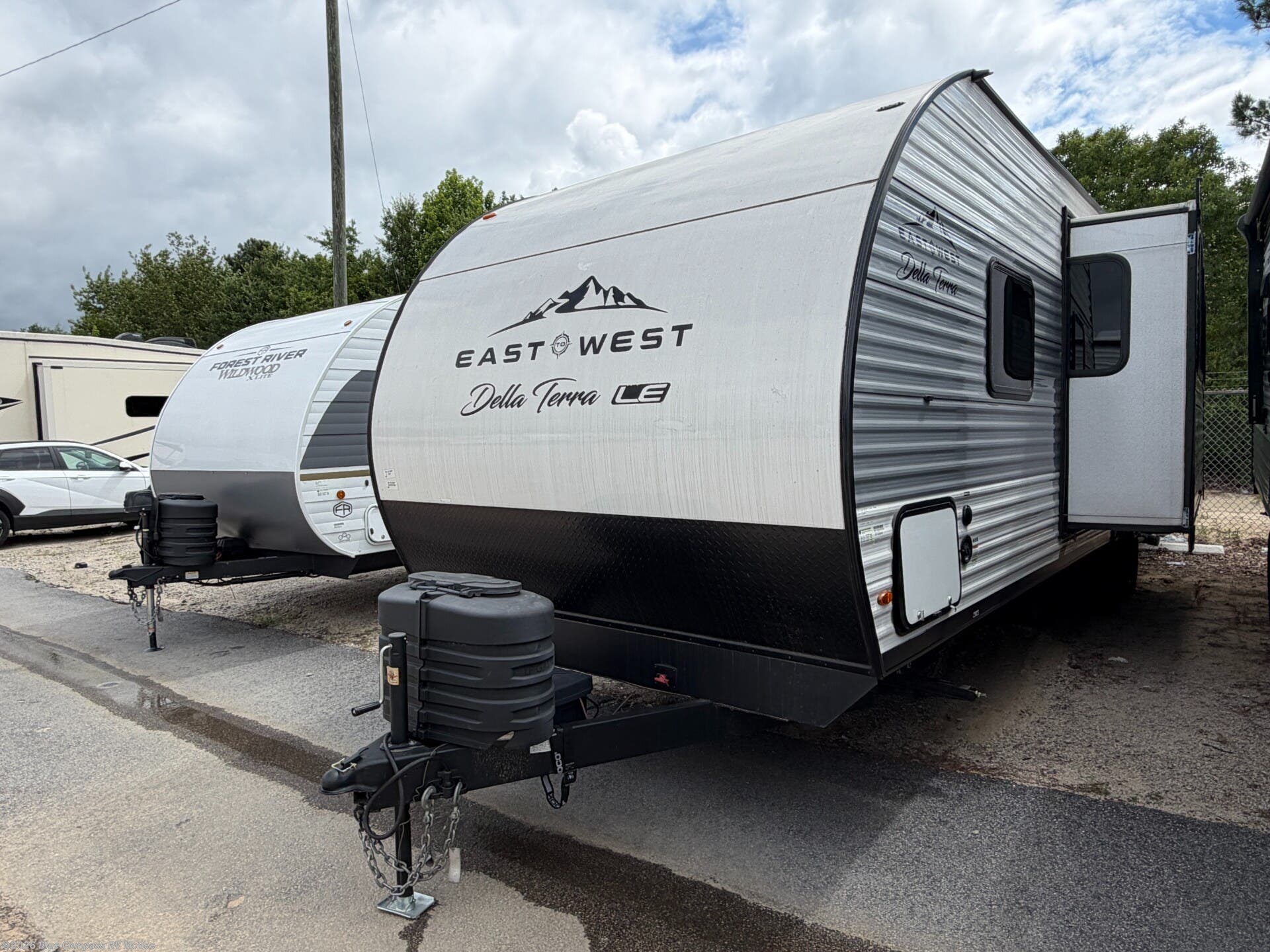Used 2025 East to West Della Terra 255BHLE available in McBee, South Carolina