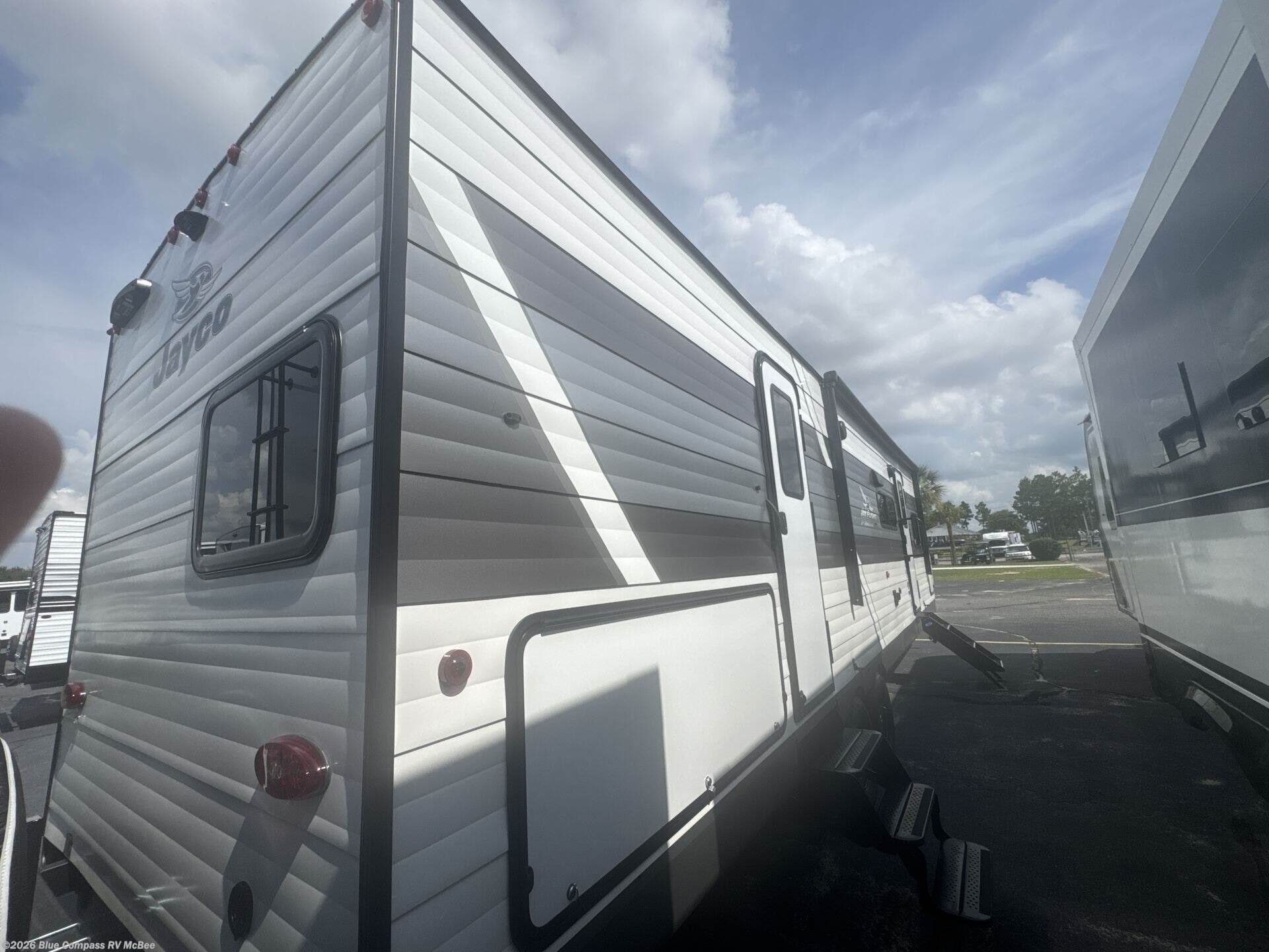 New 2027 Jayco Jay Flight 321BDS available in McBee, South Carolina