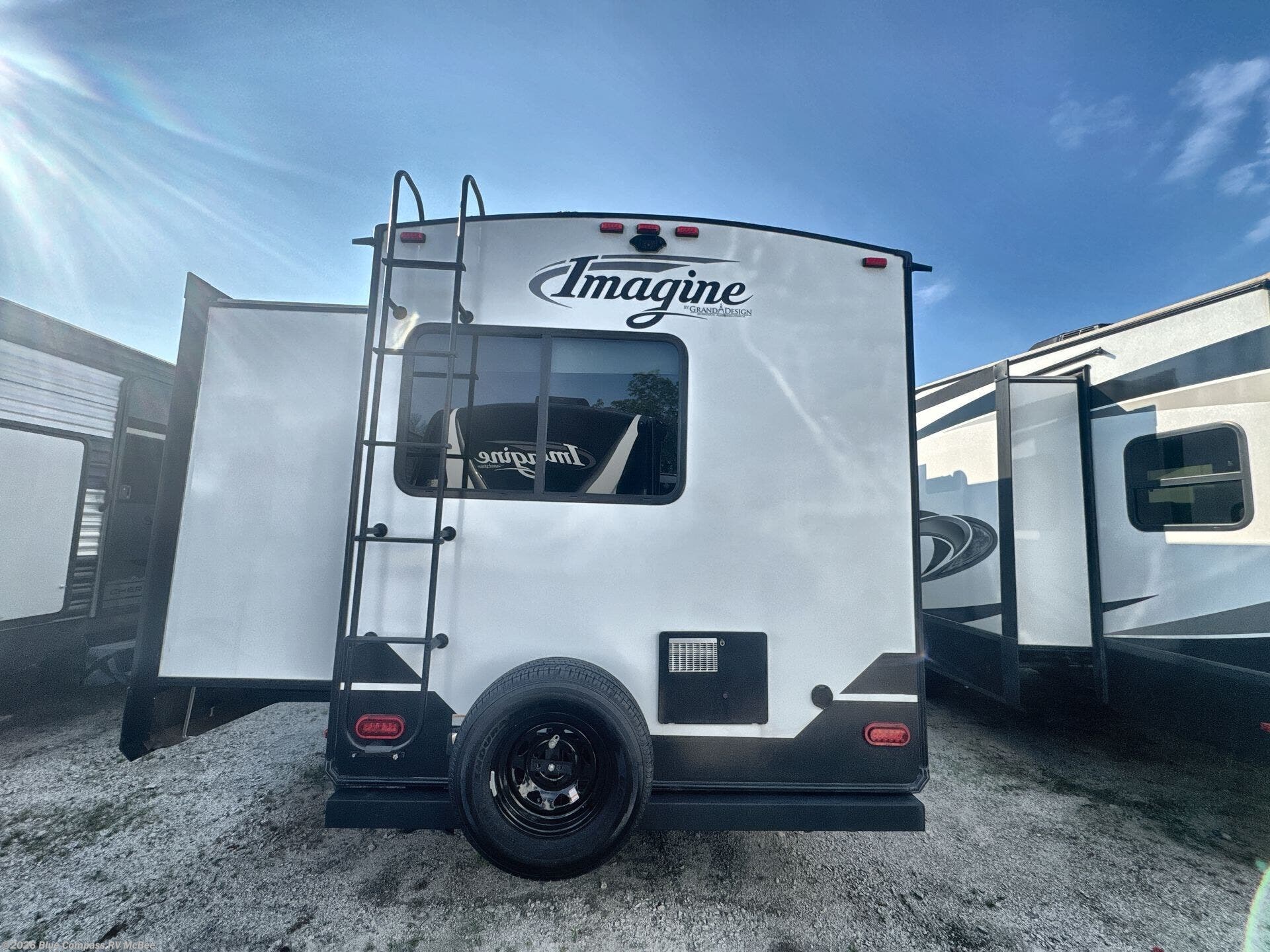 2021 Imagine 3250BH by Grand Design from Blue Compass RV McBee in McBee, South Carolina