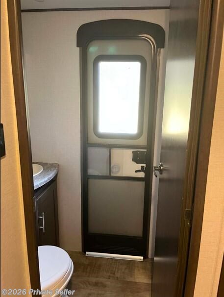 Used 2017 CrossRoads Sunset Trail Ultra Lite SS-331BH Bunkhouse 2-Bed 1.5-Bath Dual-Entry available in Webster, Florida