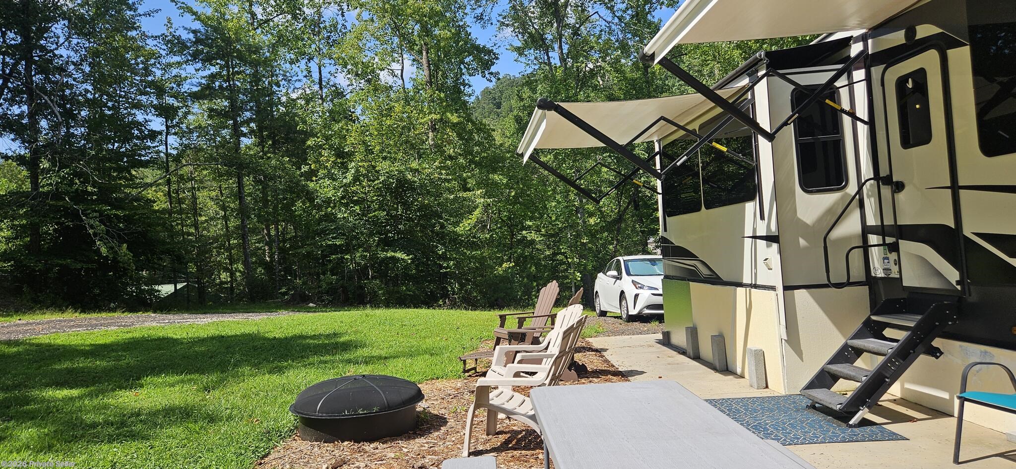 Lush, private spot!