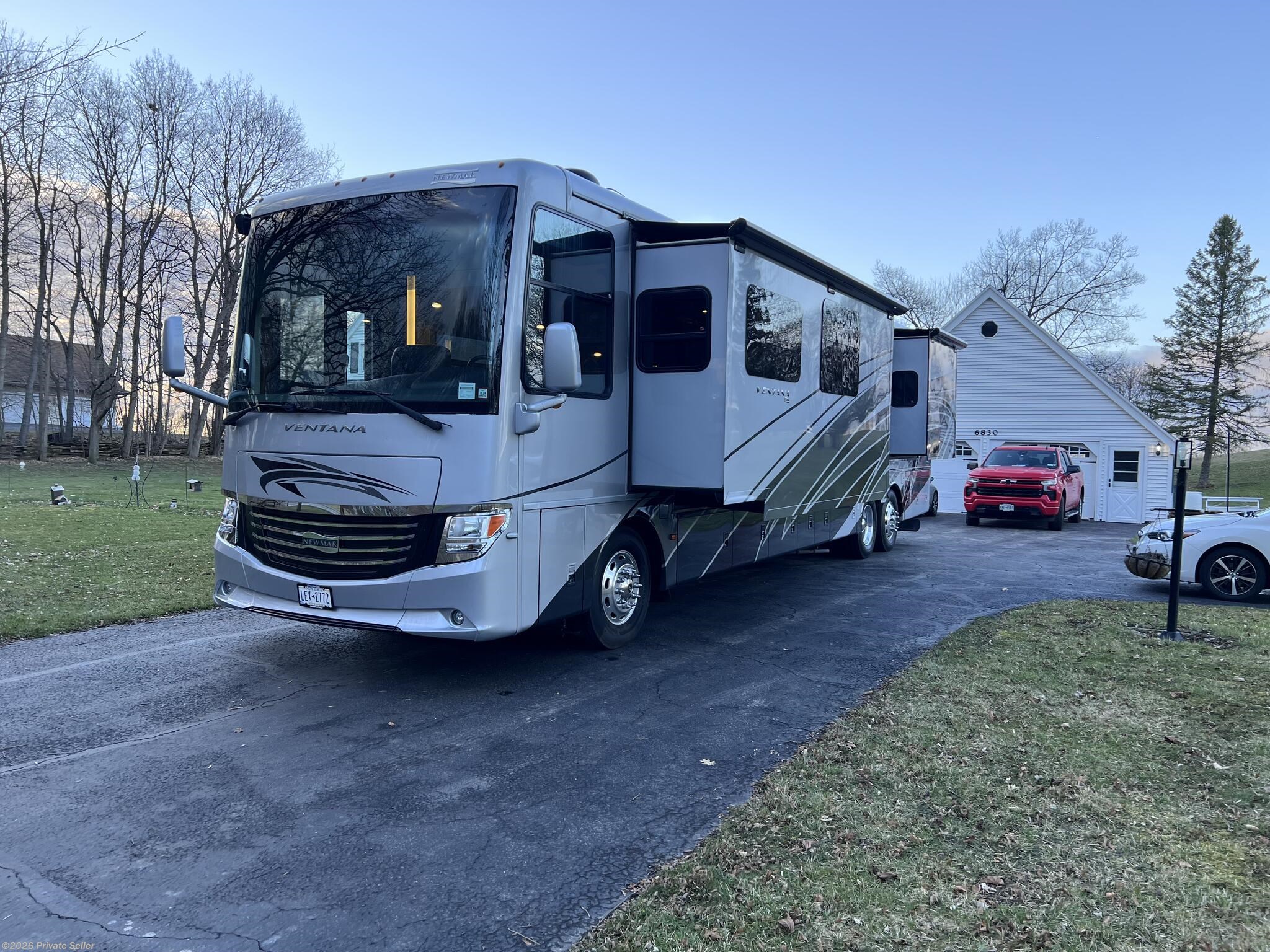 2016 Newmar Ventana LE 4316 bunkhouse floor plan - Used Class A For Sale by For Sale By Owner in Spencerport, New York