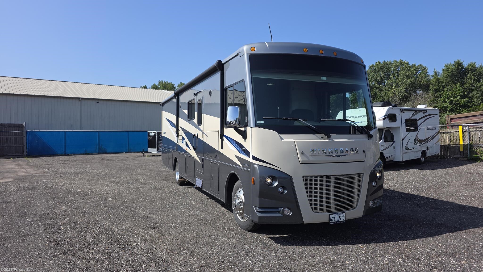 2020 Sunstar by Winnebago from For Sale By Owner in Bartlett, Illinois