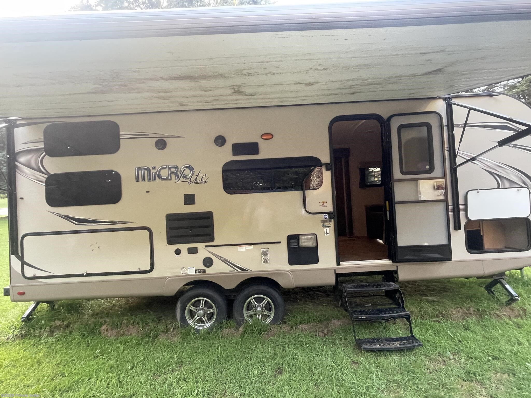 2018 Flagstaff 25BRDS by Forest River from For Sale By Owner in Stevensville, Michigan
