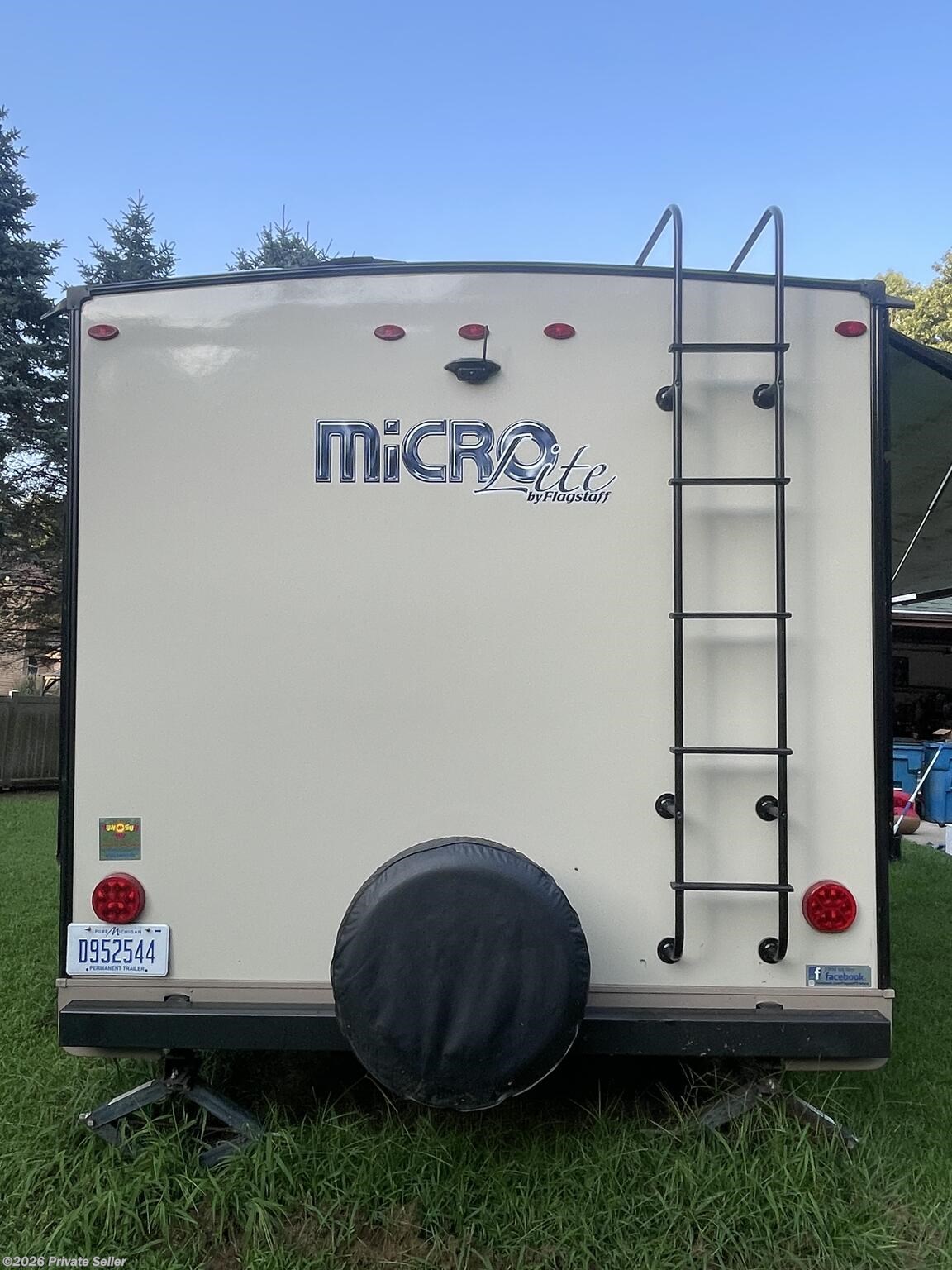 Used 2018 Forest River Flagstaff 25BRDS available in Stevensville, Michigan