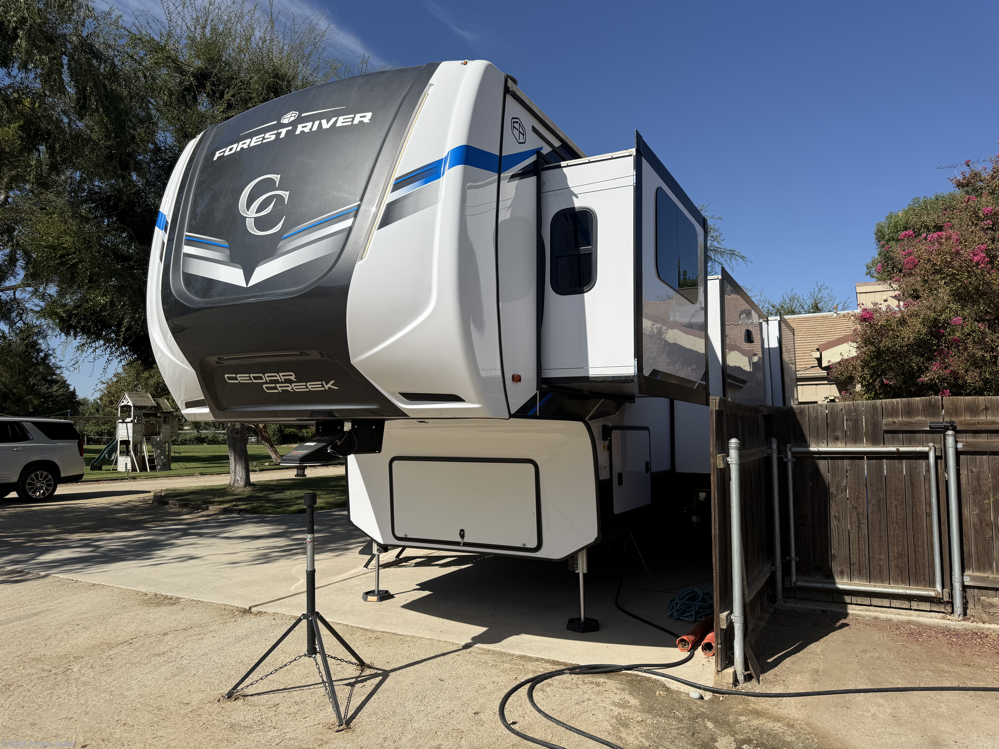 2025 Forest River Cedar Creek 381MUD - Used Fifth Wheel For Sale by For Sale By Owner in Bakersfield, California