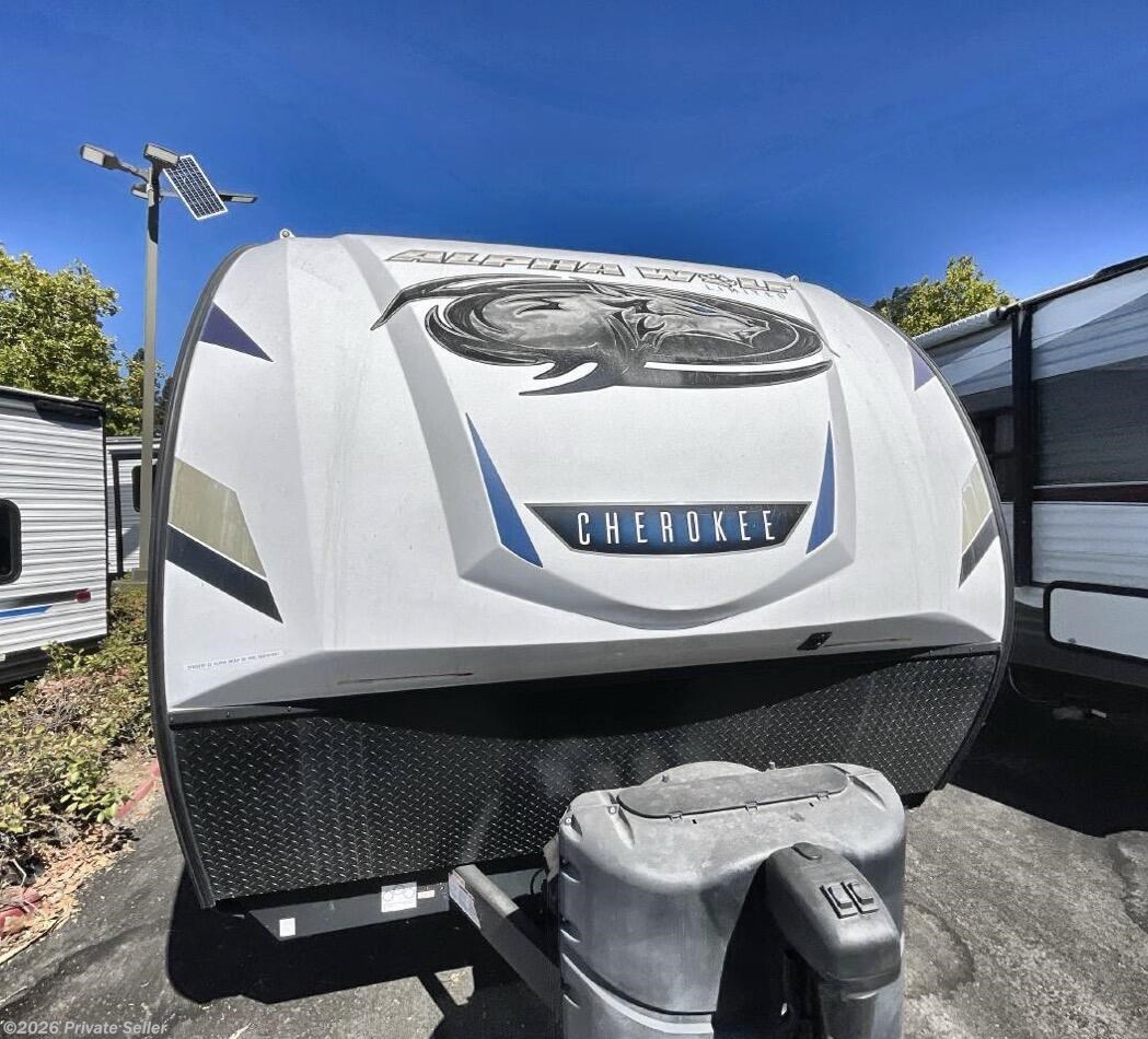 2022 Forest River Cherokee Alpha Wolf 22sw-l. Rear bathroom - Used Travel Trailer For Sale by For Sale By Owner in Milan, Ohio