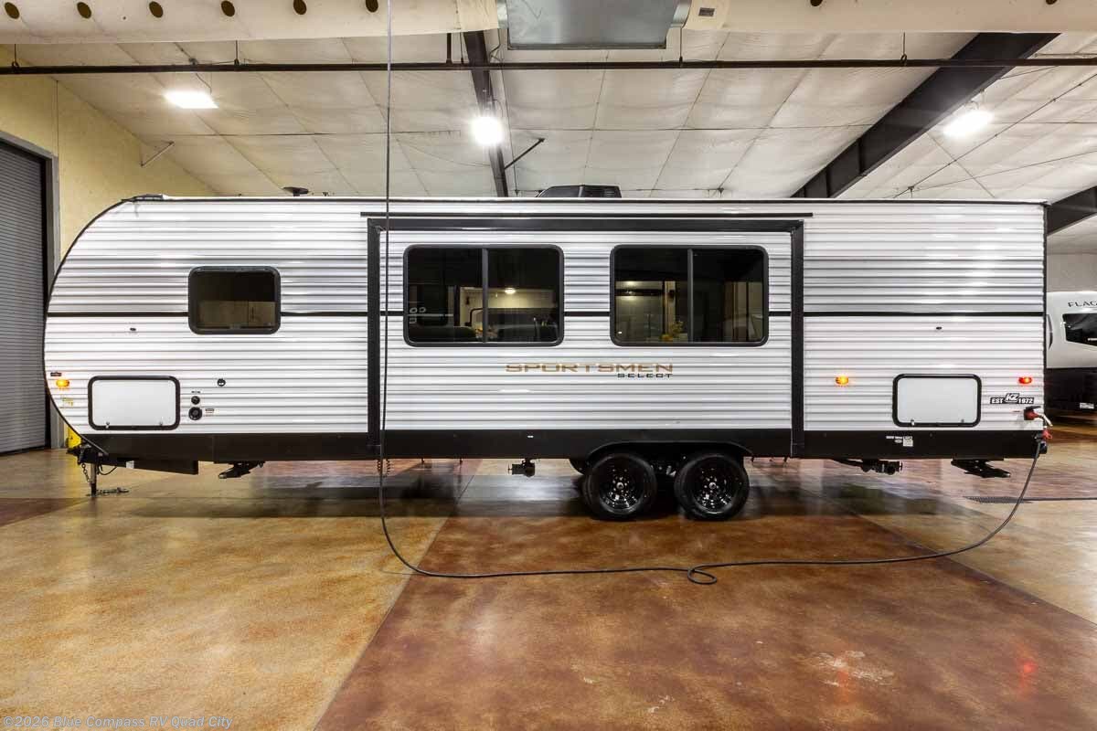 Used 2025 K-Z Sportsmen Select 261BHSL available in Walcott, Iowa