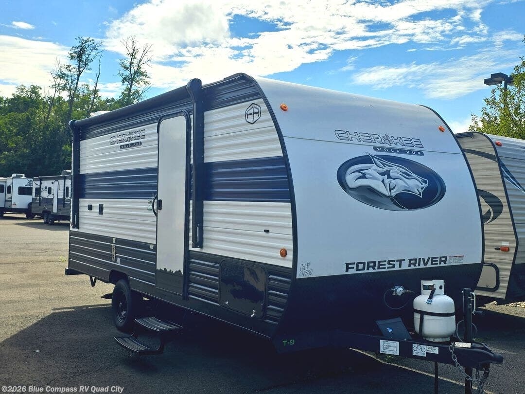 2025 Cherokee Wolf Pup 16LP by Forest River from Blue Compass RV Quad City in Walcott, Iowa