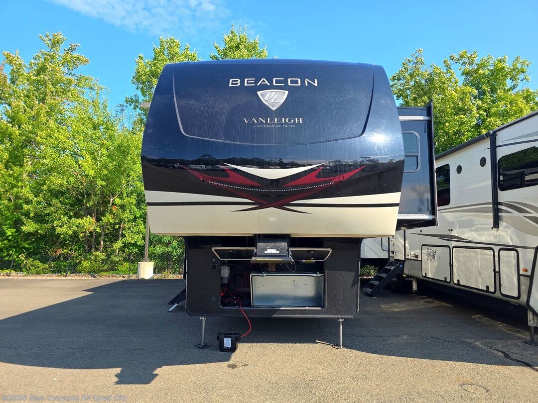 Used 2023 Vanleigh Beacon 34RLB available in Walcott, Iowa