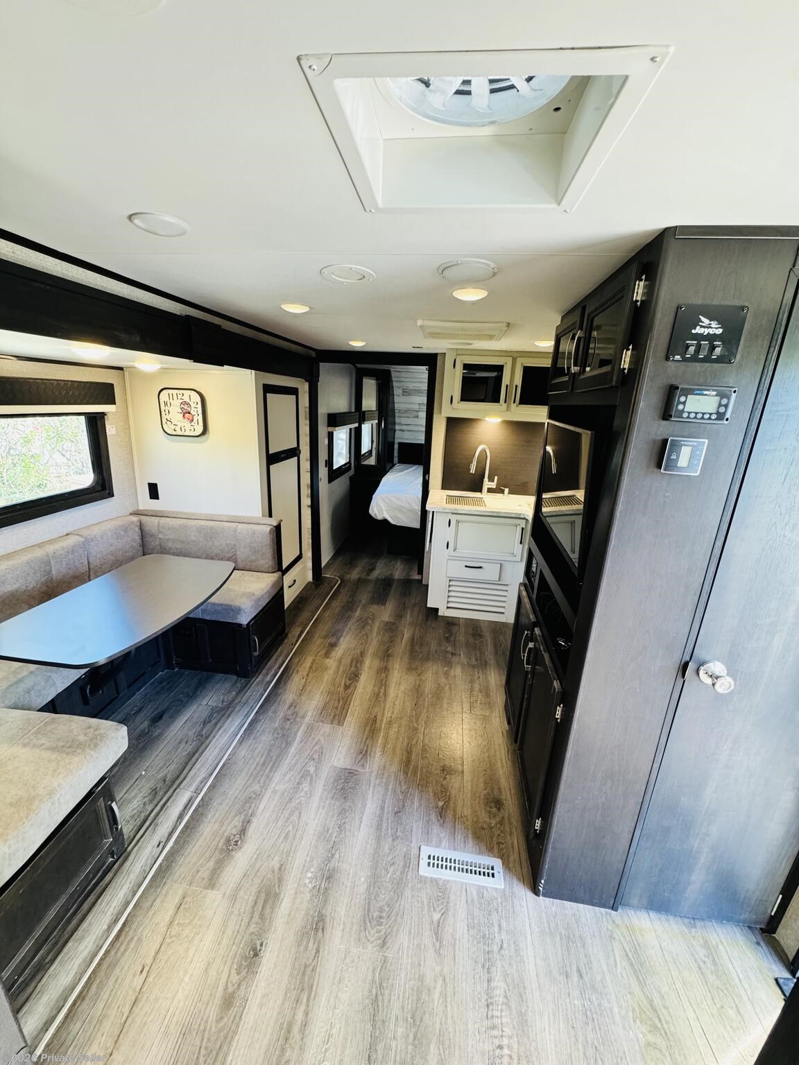 Used 2023 Jayco Jay Feather King bed, sofa bed, kitchen & huge rear bathroom available in Scottsdale, Arizona