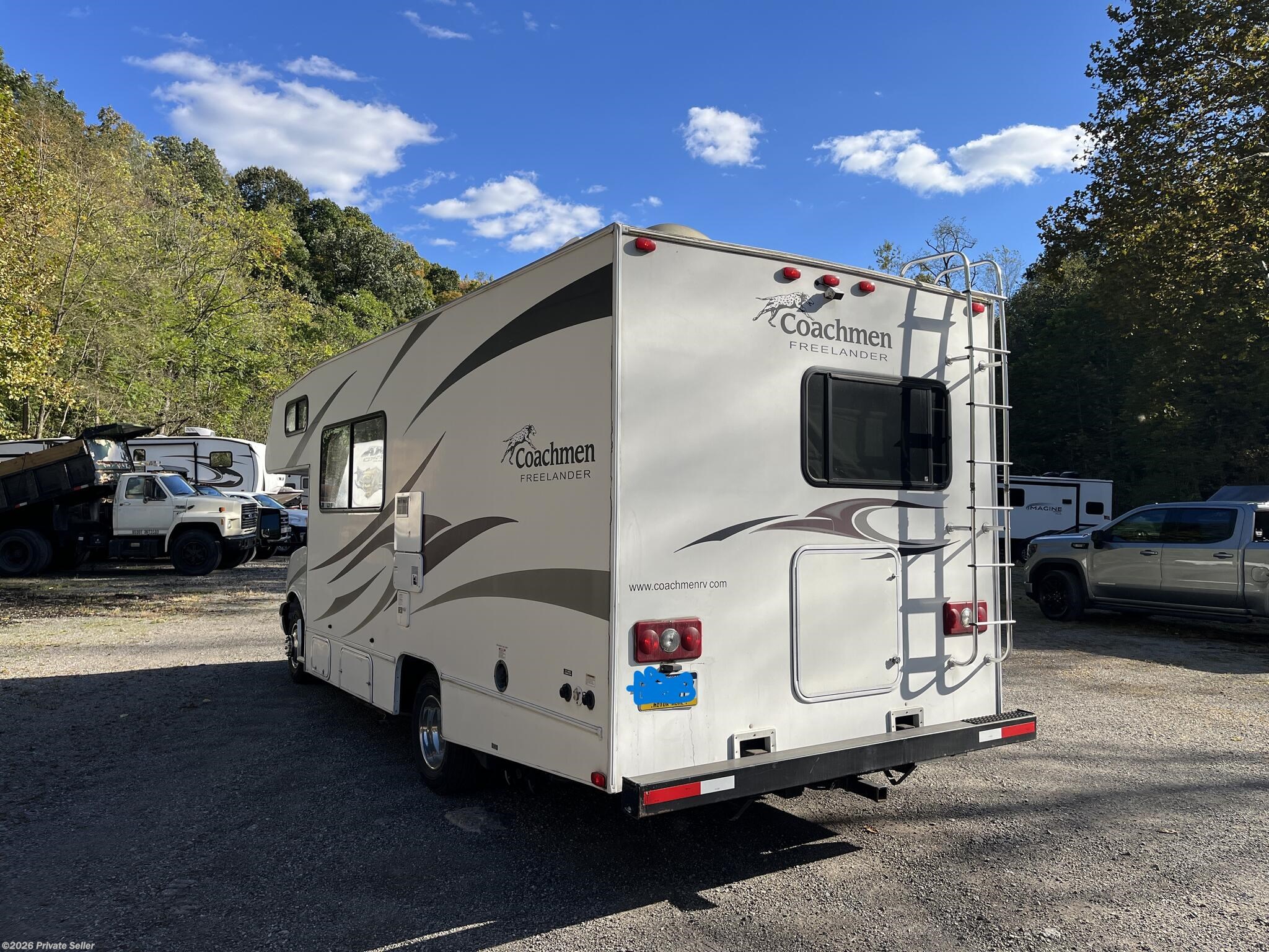 Used 2010 Coachmen Freelander QB21 - 21 foot length available in McMurray, Pennsylvania