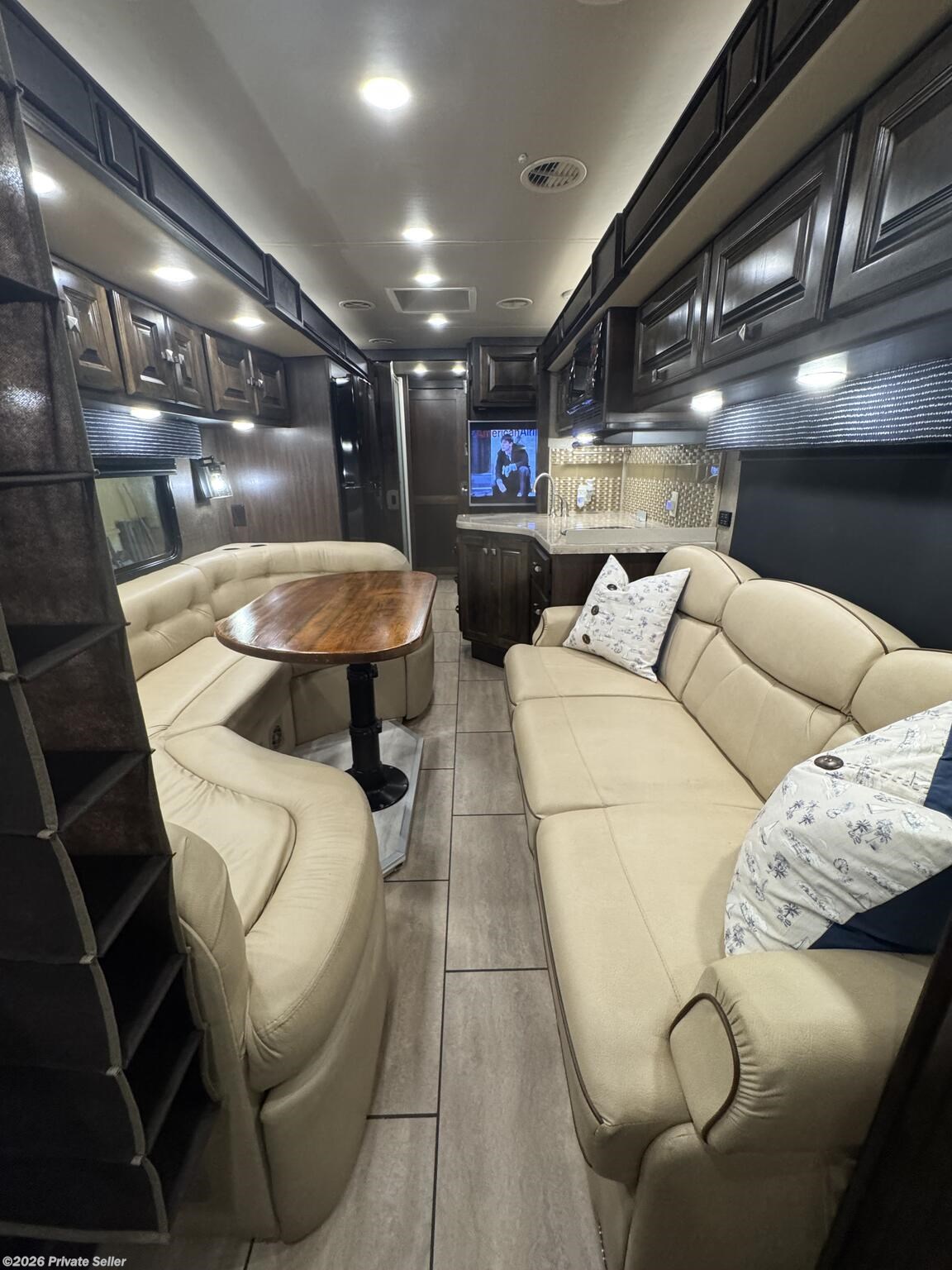 2017 Allegro Breeze 32BR by Tiffin from For Sale By Owner in Butler, Tennessee