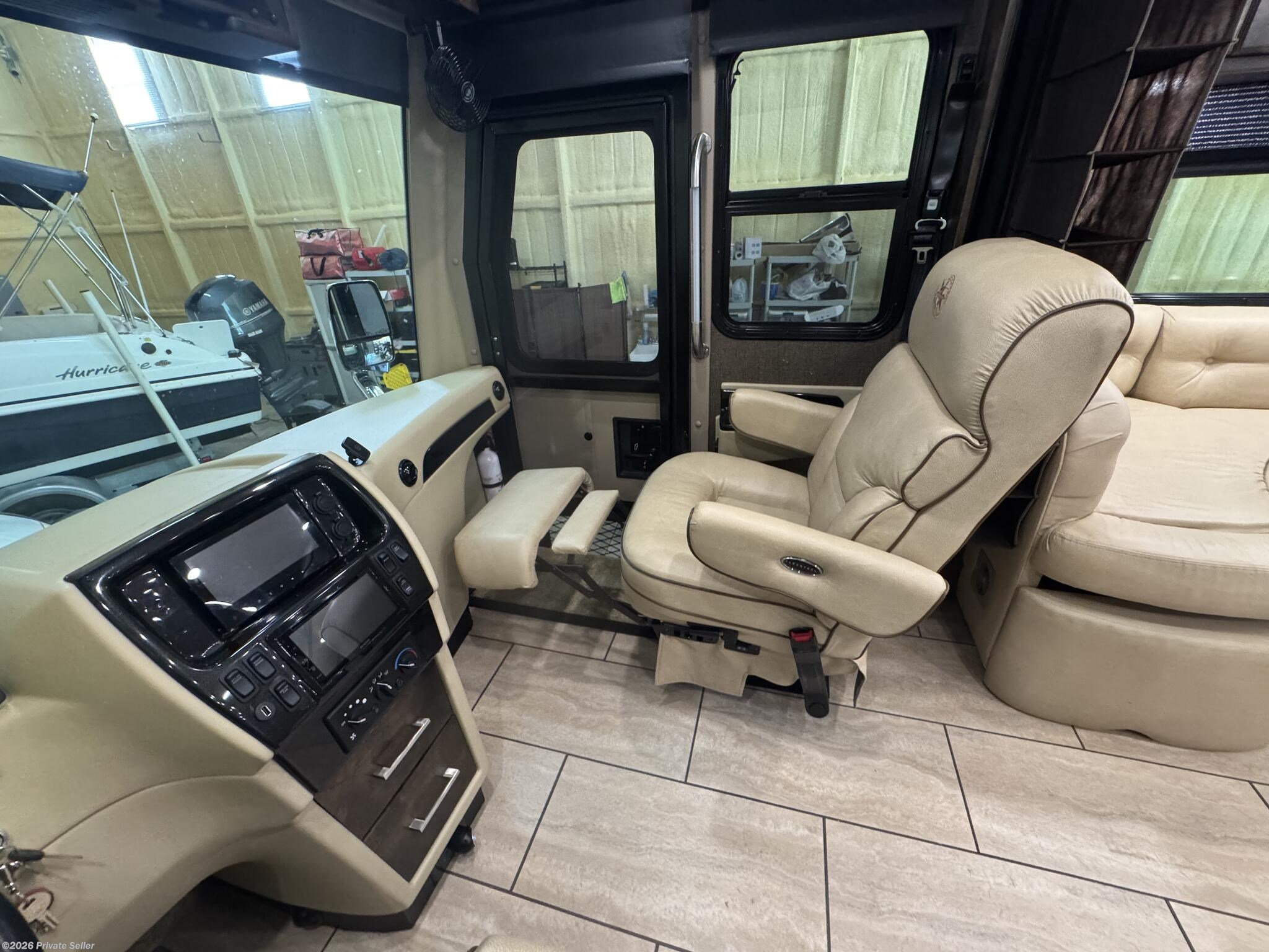 2017 Tiffin Allegro Breeze 32BR - Used Class A For Sale by For Sale By Owner in Butler, Tennessee