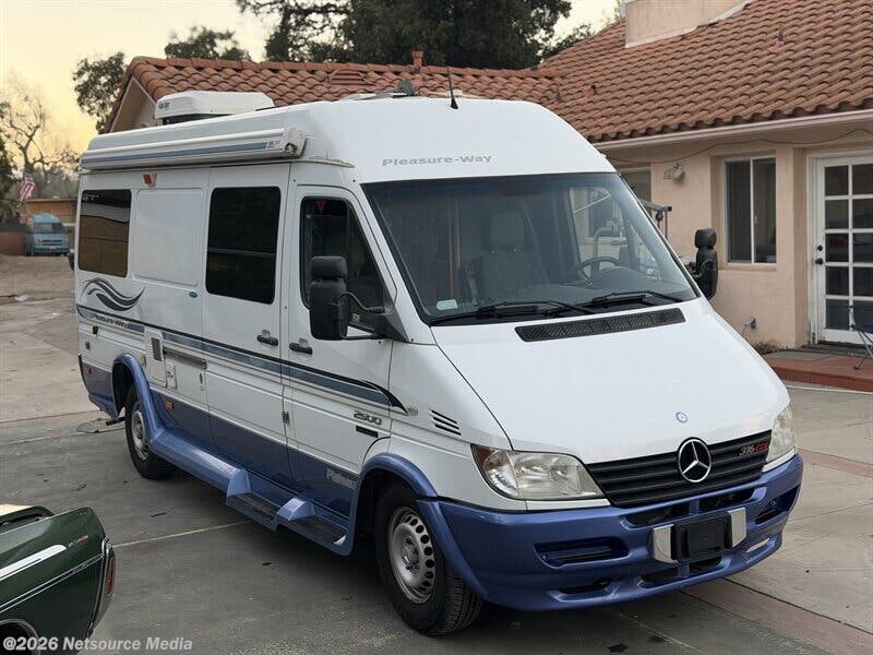 2004 Pleasure-Way Plateau - Used Class B For Sale by RV Car Depot in Spring Valley, California