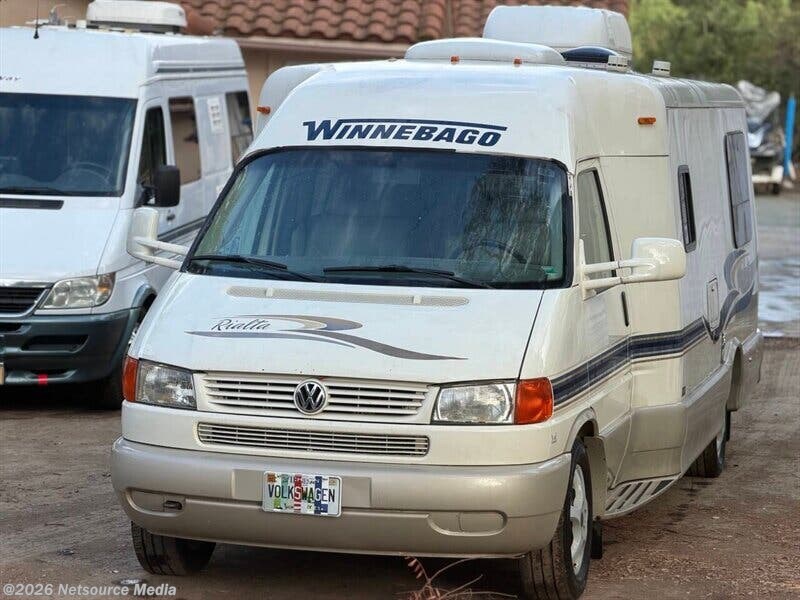 2004 Winnebago Rialta 22HD - Used Class B For Sale by RV Car Depot in Spring Valley, California