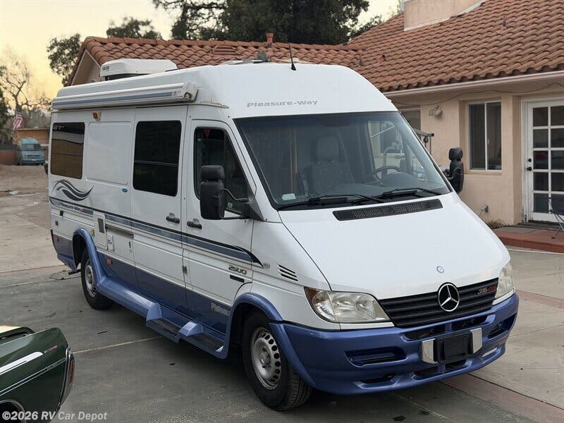 Used 2004 Pleasure-Way Plateau available in Spring Valley, California