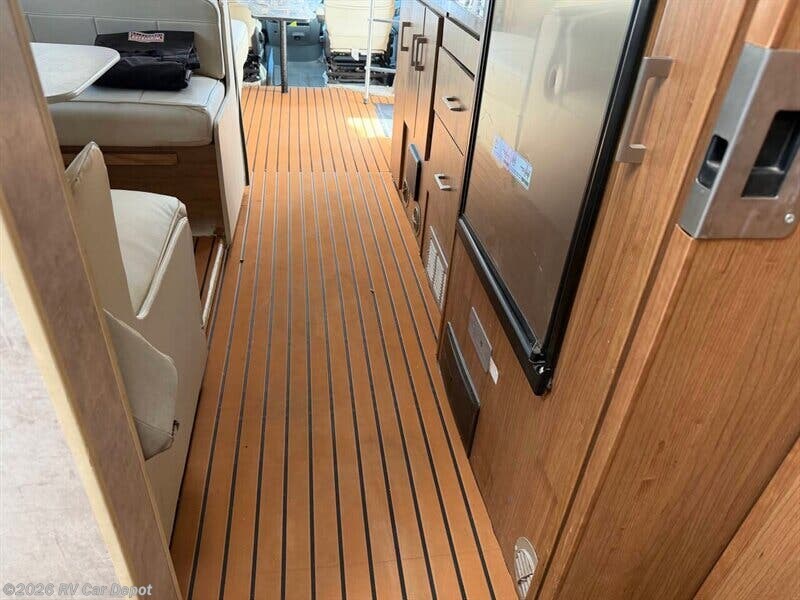 2014 Winnebago View 24M - Used Class C For Sale by RV Car Depot in Spring Valley, California