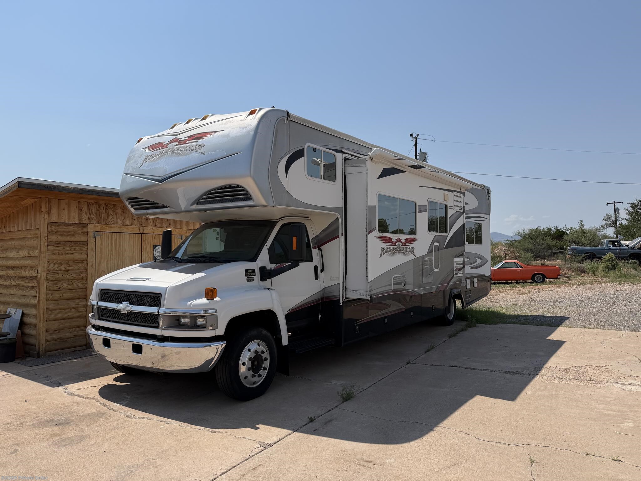 2009 Road Warrior RARE TOY HAULER by Weekend Warrior from For Sale By Owner in Cottonwood, Arizona