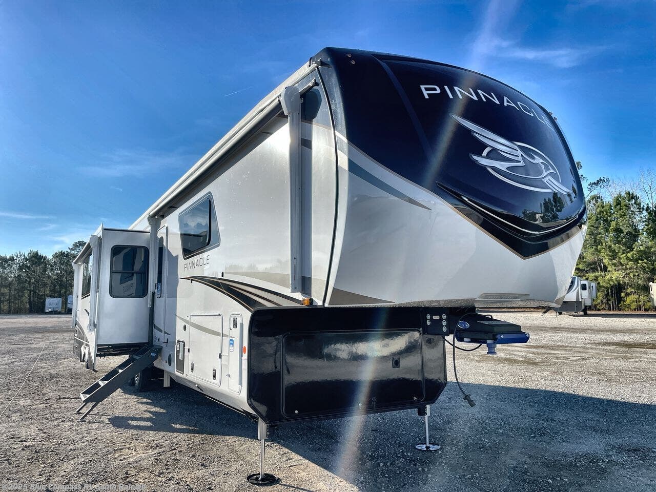 2024 Jayco Pinnacle 38FBRK RV for Sale in Benson, NC 27504 T79356