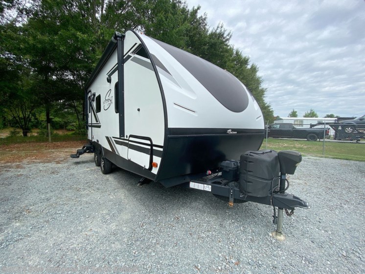 Used 2020 Coachmen Spirit Ultra Lite 1943rb available in Benson, North Carolina