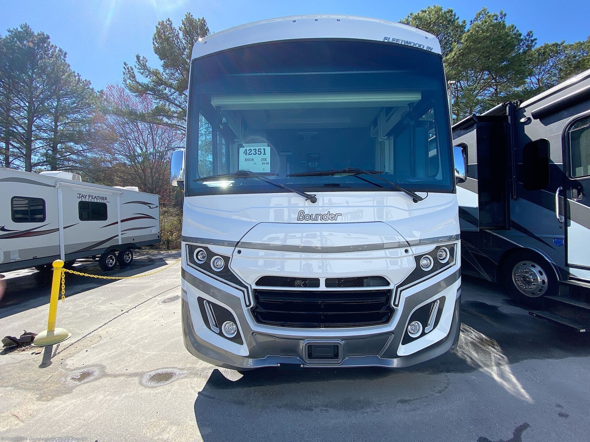 New 2025 Fleetwood Bounder 35K available in Benson, North Carolina