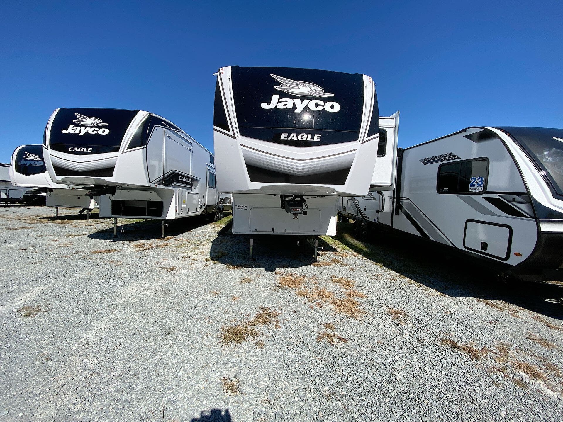 New 2026 Jayco Eagle 321RSTS available in Benson, North Carolina