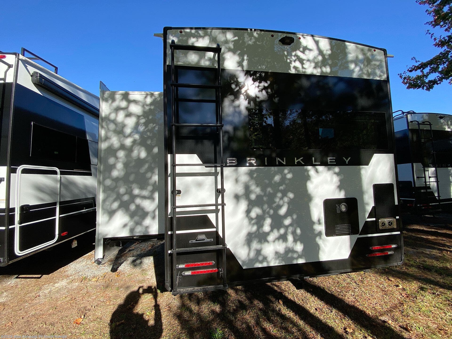 2026 Model I 275 by Brinkley RV from Blue Compass RV South Raleigh in Benson, North Carolina