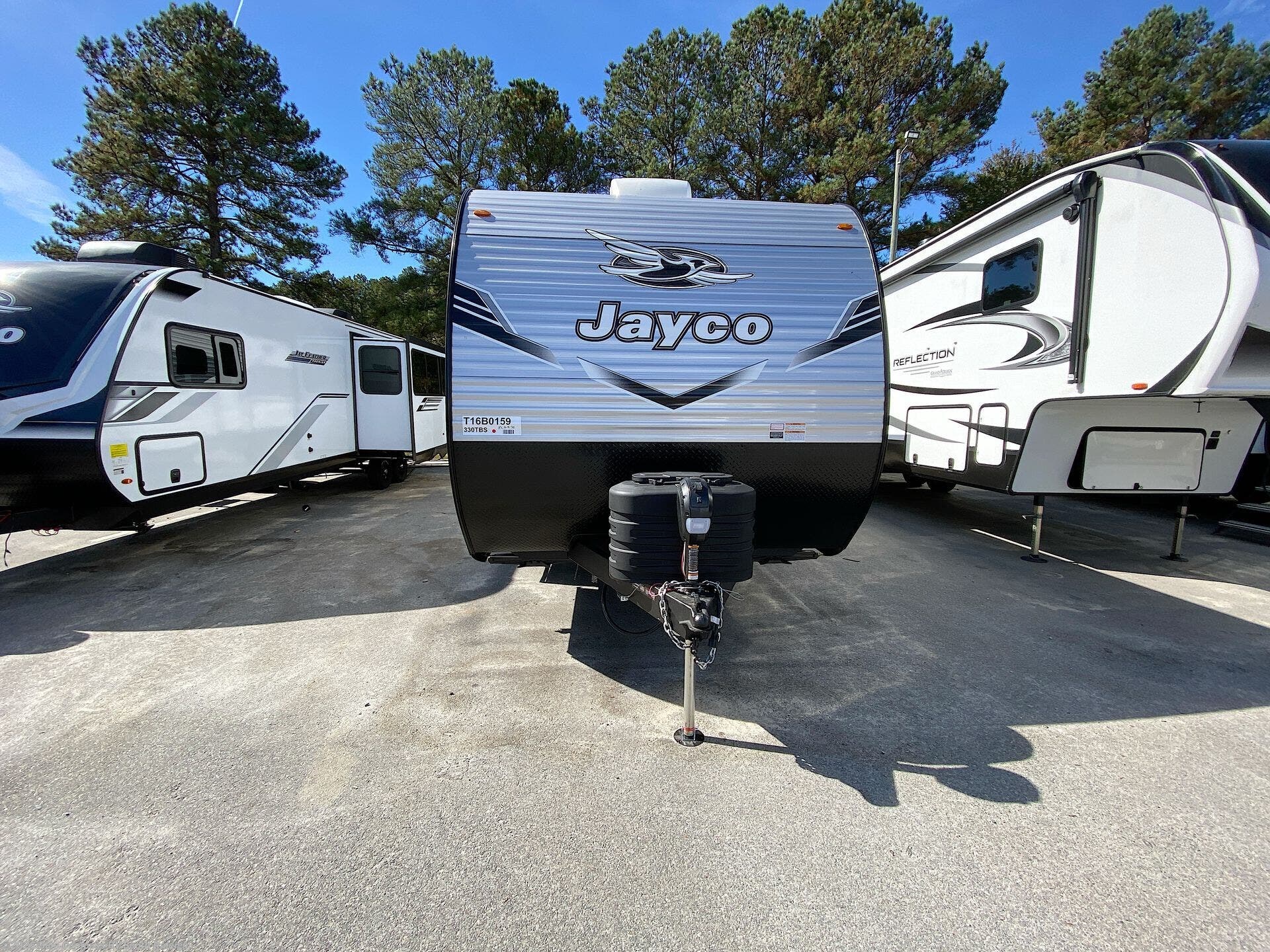 New 2026 Jayco Jay Flight SLX 330TBS available in Benson, North Carolina