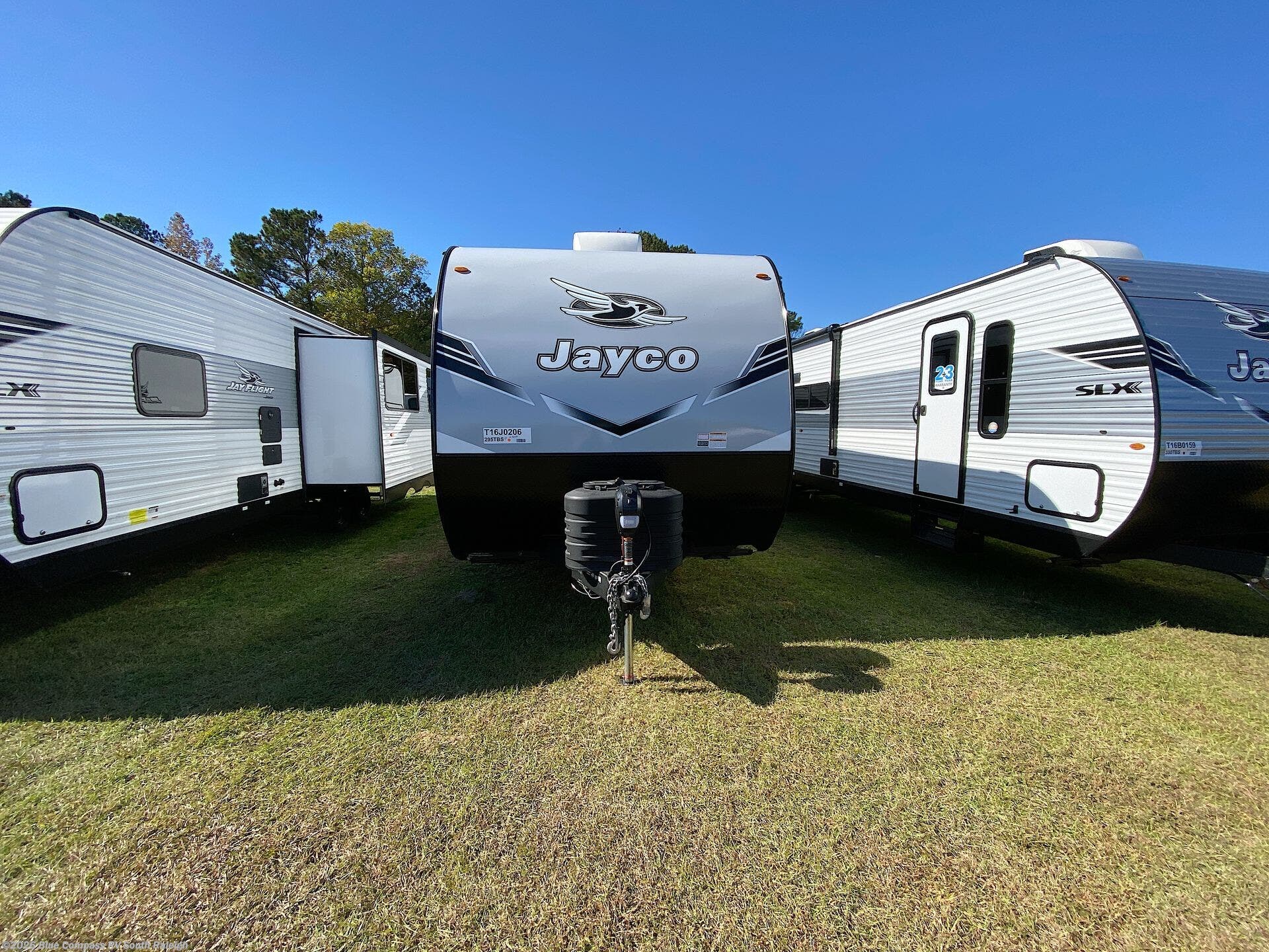 New 2026 Jayco Jay Flight SLX 295TBS available in Benson, North Carolina