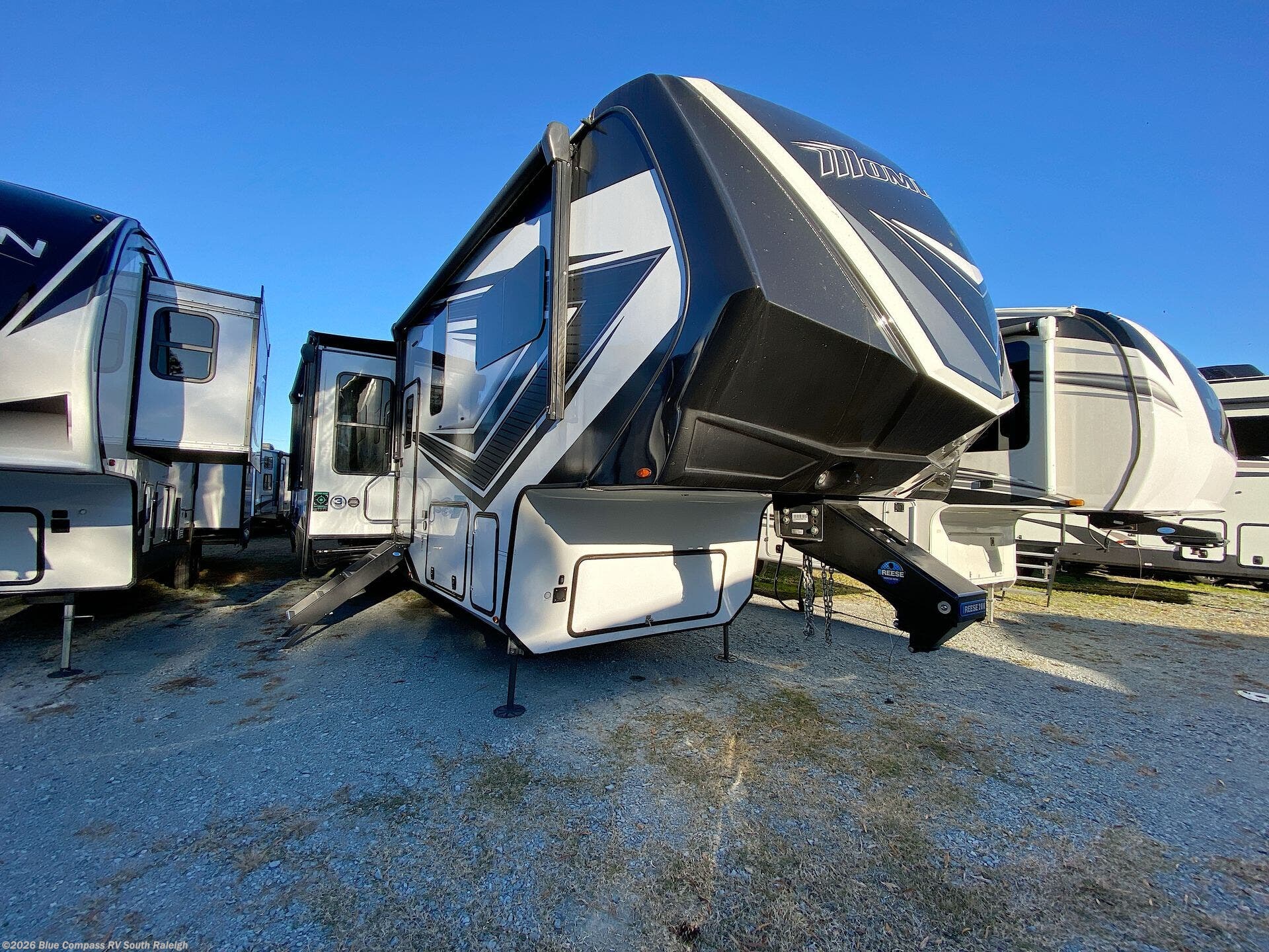 2023 Momentum 397THS by Grand Design from Blue Compass RV South Raleigh in Benson, North Carolina