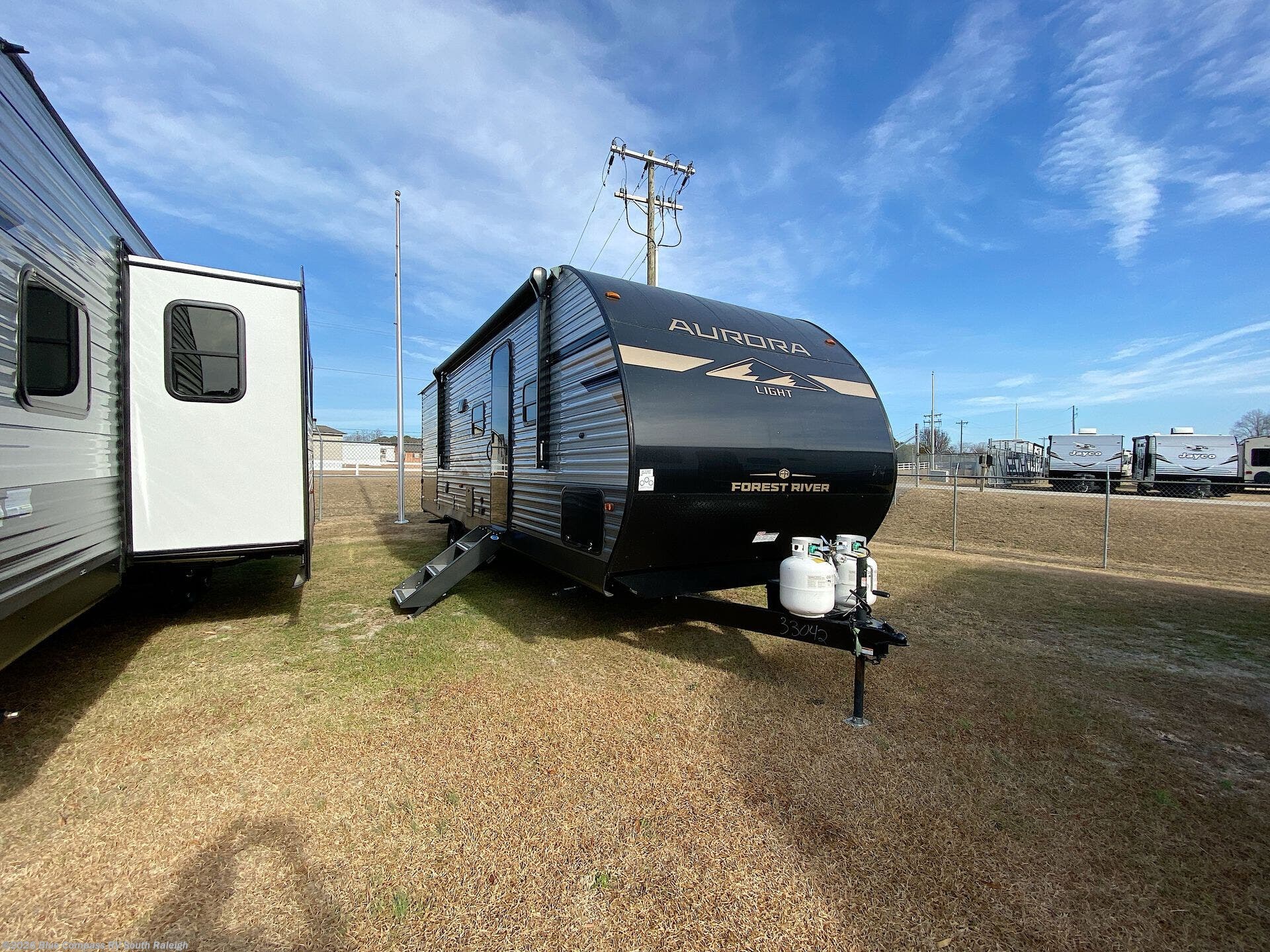 2025 Aurora Light 26BHS by Forest River from Blue Compass RV South Raleigh in Benson, North Carolina