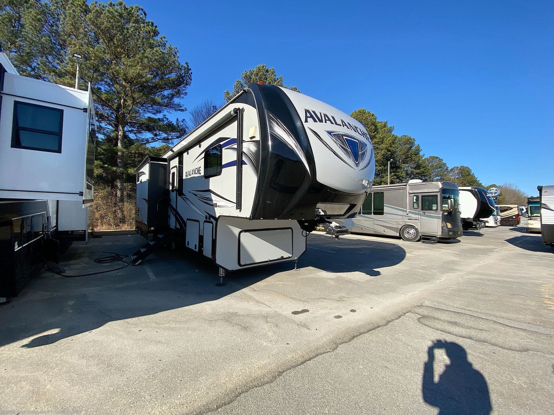 2018 Avalanche 385BG by Keystone from Blue Compass RV South Raleigh in Benson, North Carolina