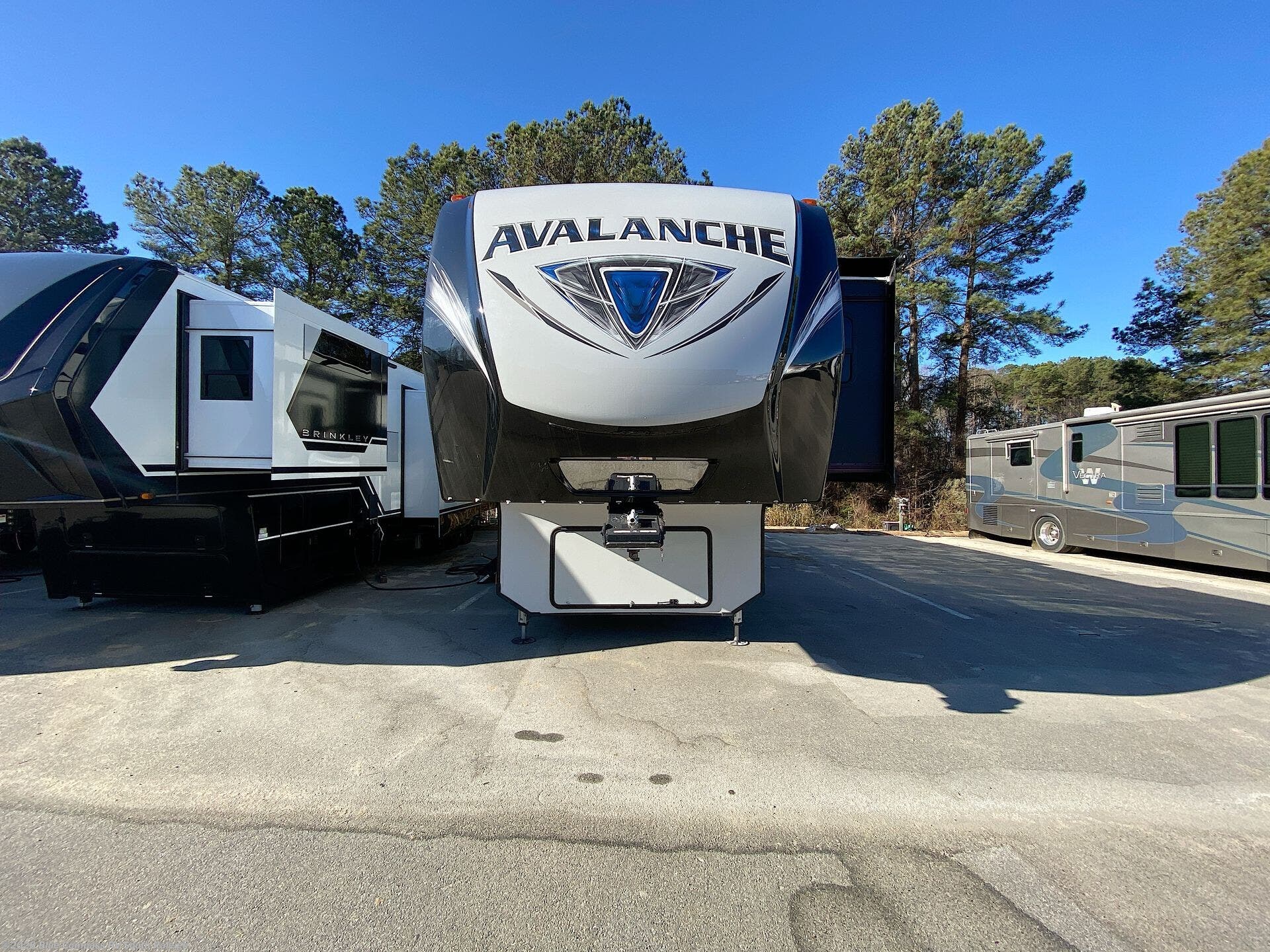Used 2018 Keystone Avalanche 385BG available in Benson, North Carolina