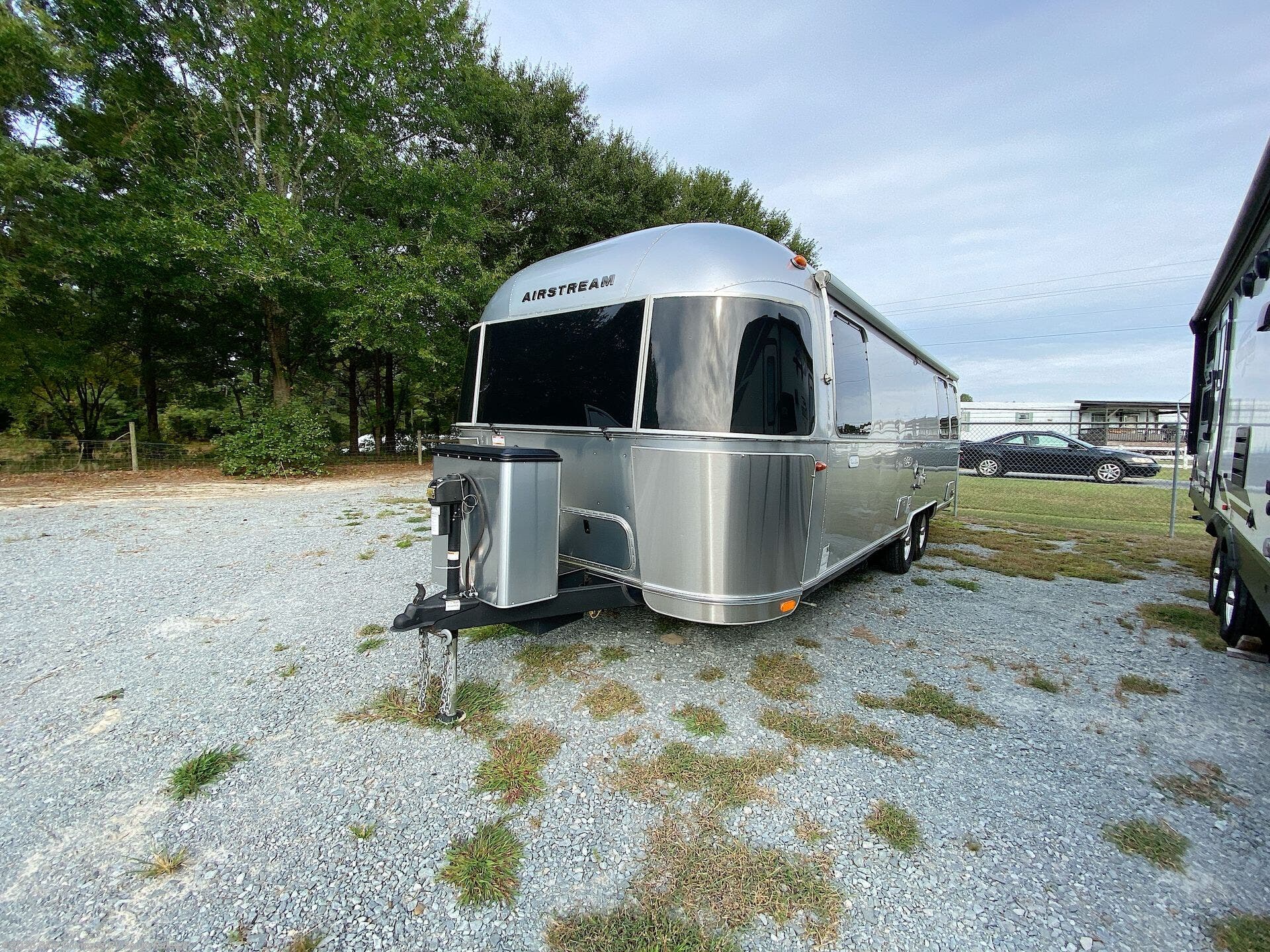 Used 2023 Airstream Flying Cloud 27FB available in Benson, North Carolina