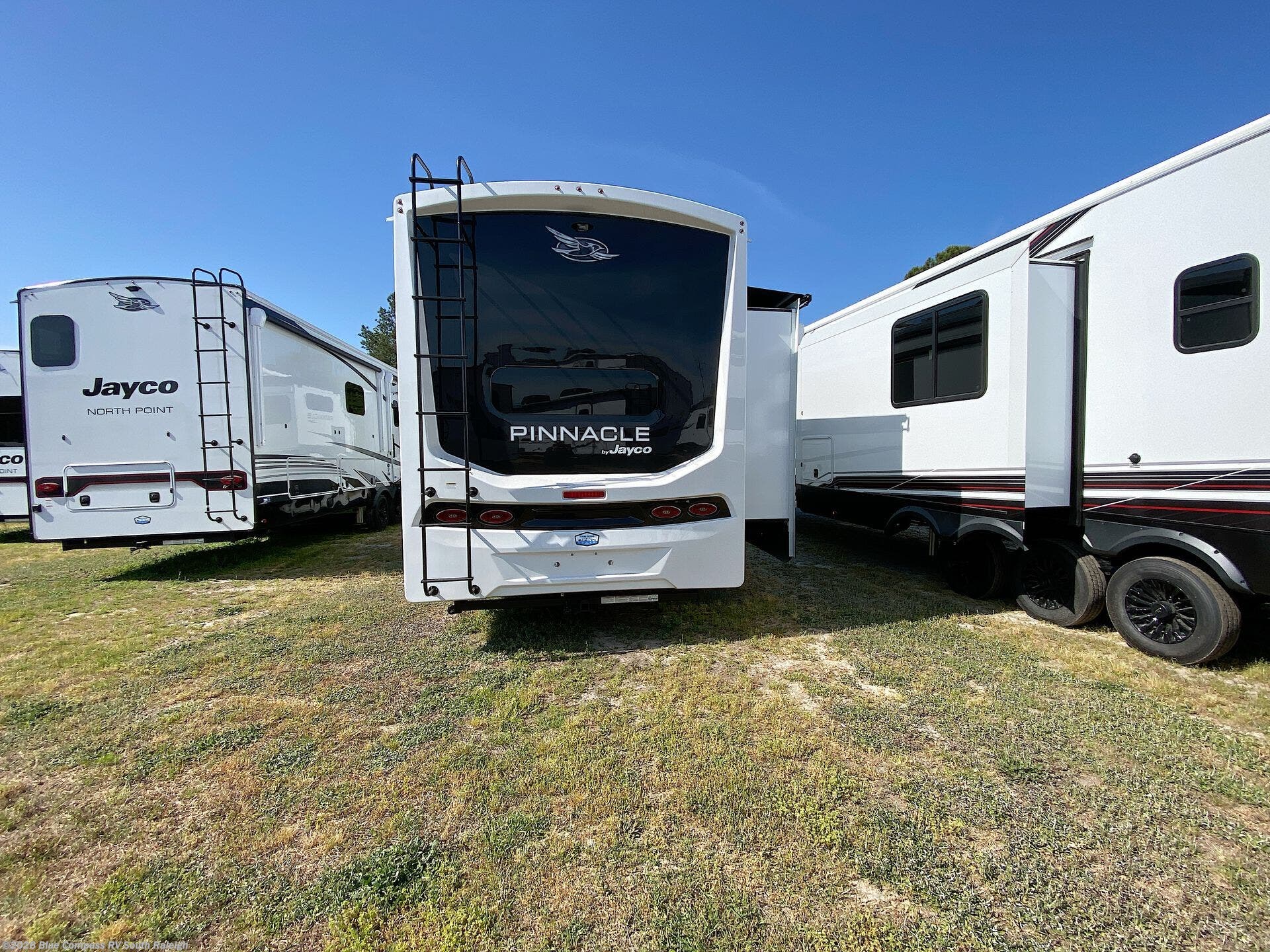 2026 Pinnacle 38FBRK by Jayco from Blue Compass RV South Raleigh in Benson, North Carolina