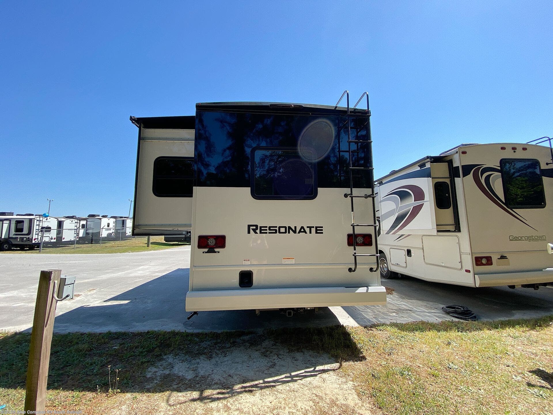 2026 Resonate 30C by Thor Motor Coach from Blue Compass RV South Raleigh in Benson, North Carolina