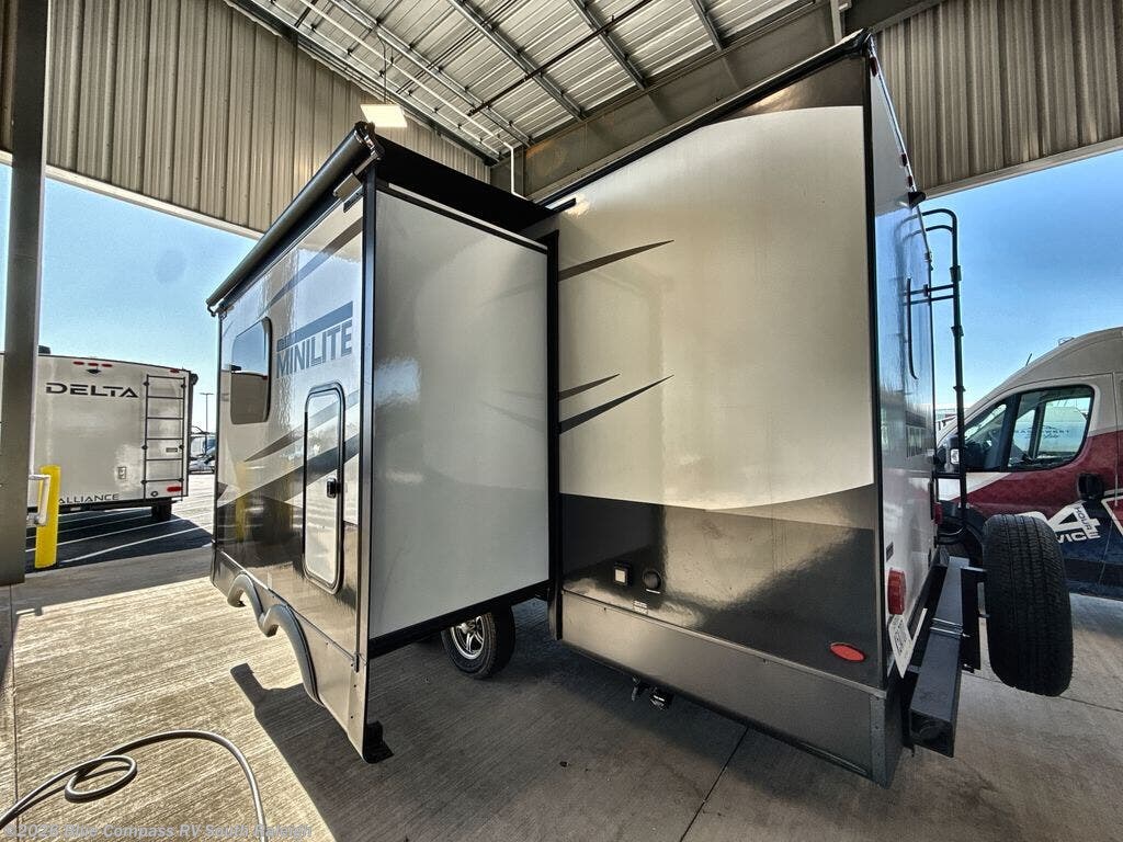 Used 2024 Forest River Rockwood 2511S available in Benson, North Carolina