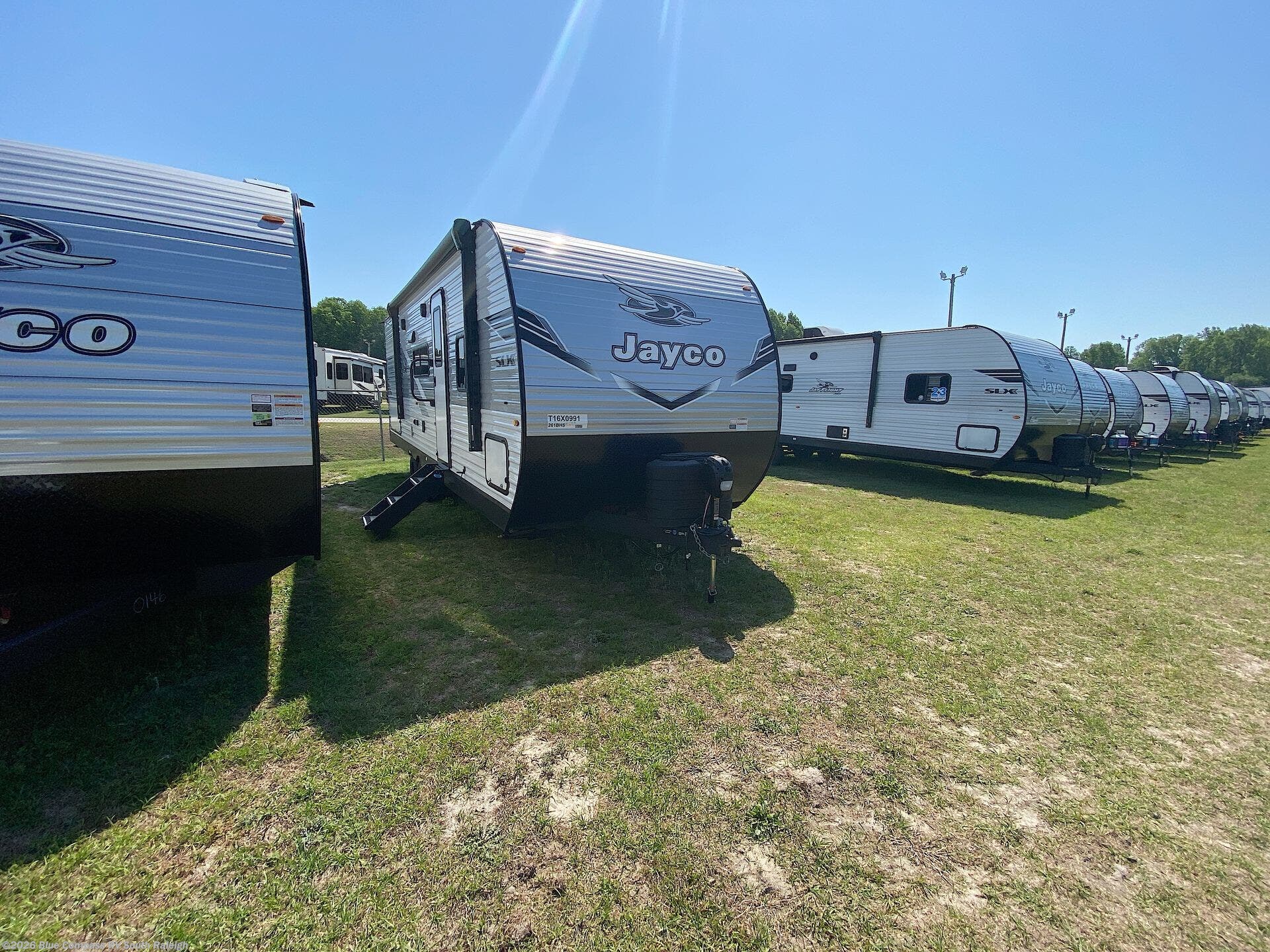 2025 Jay Flight SLX 261BHS by Jayco from Blue Compass RV South Raleigh in Benson, North Carolina