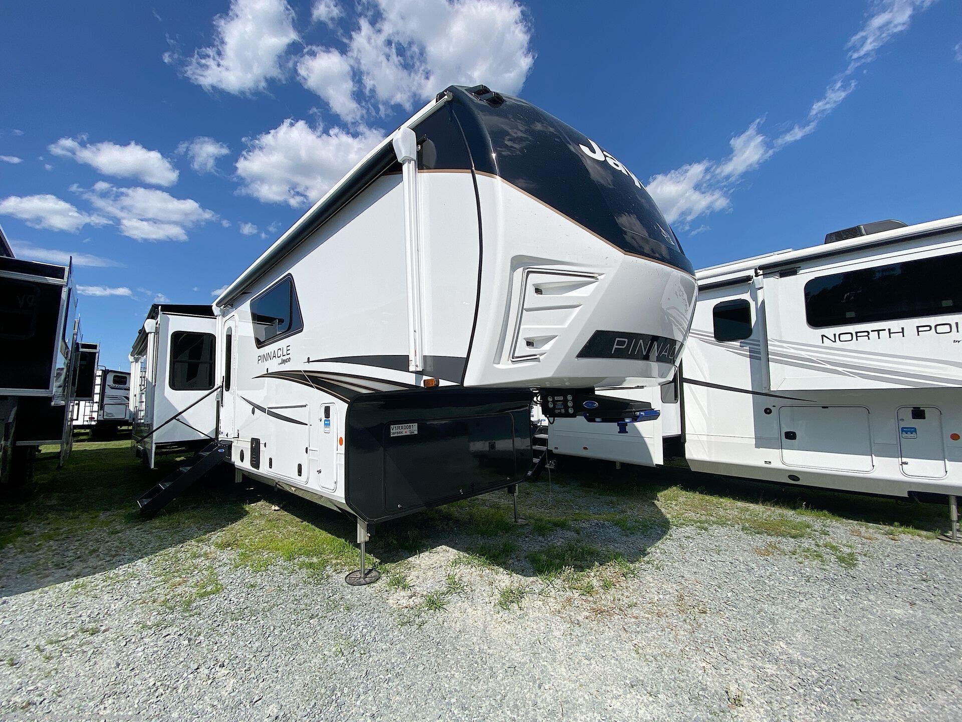 2027 Pinnacle 38FBRK by Jayco from Blue Compass RV South Raleigh in Benson, North Carolina