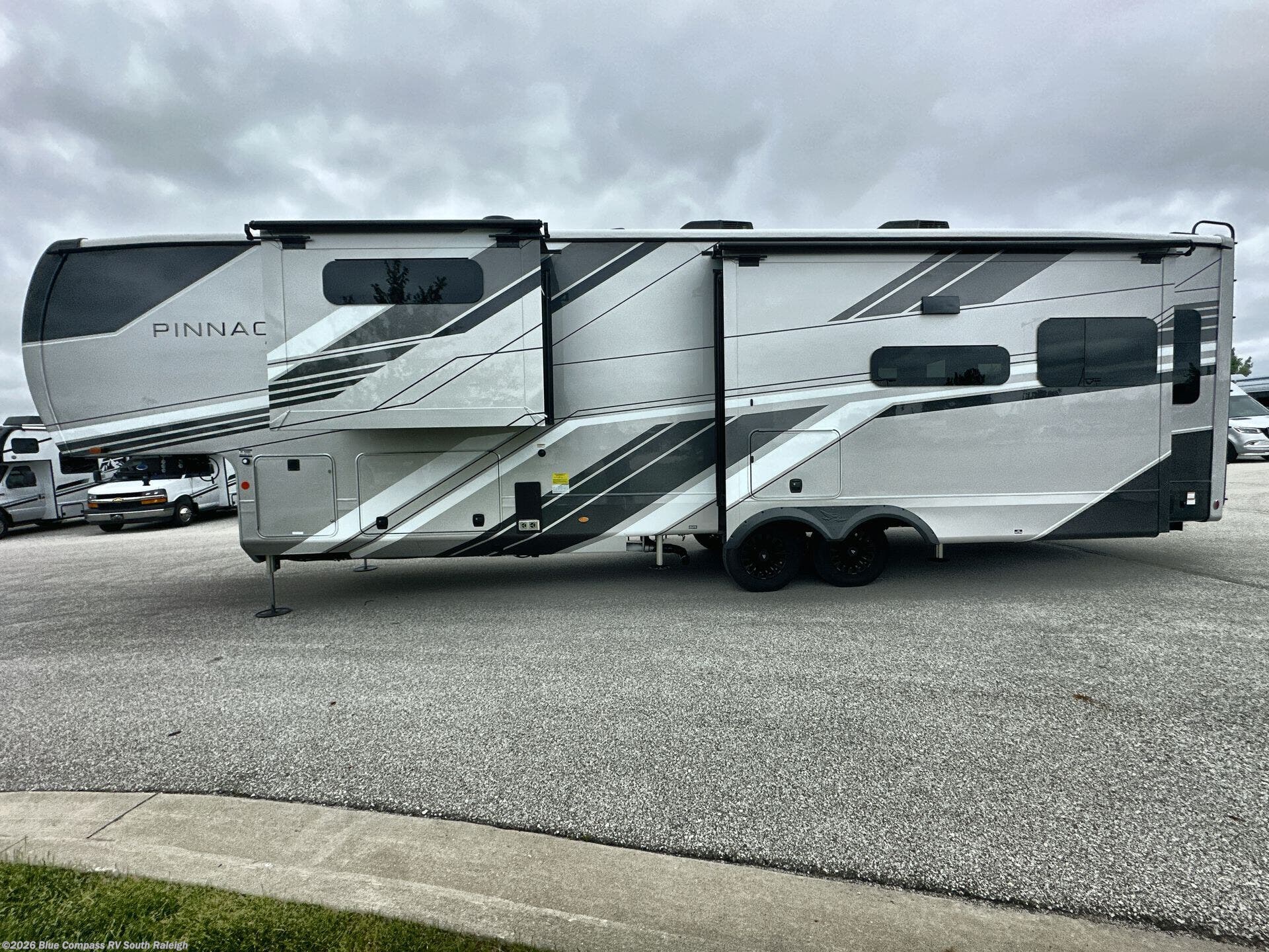 2026 Pinnacle 36FBTS by Jayco from Blue Compass RV South Raleigh in Benson, North Carolina