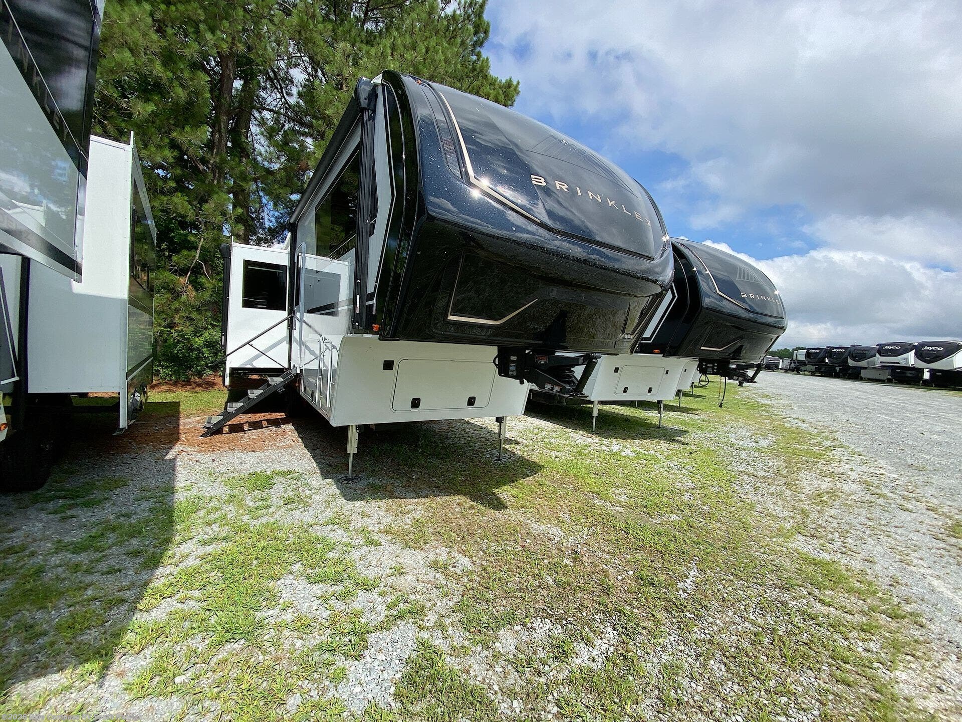 2027 Model Z 2900 by Brinkley RV from Blue Compass RV South Raleigh in Benson, North Carolina