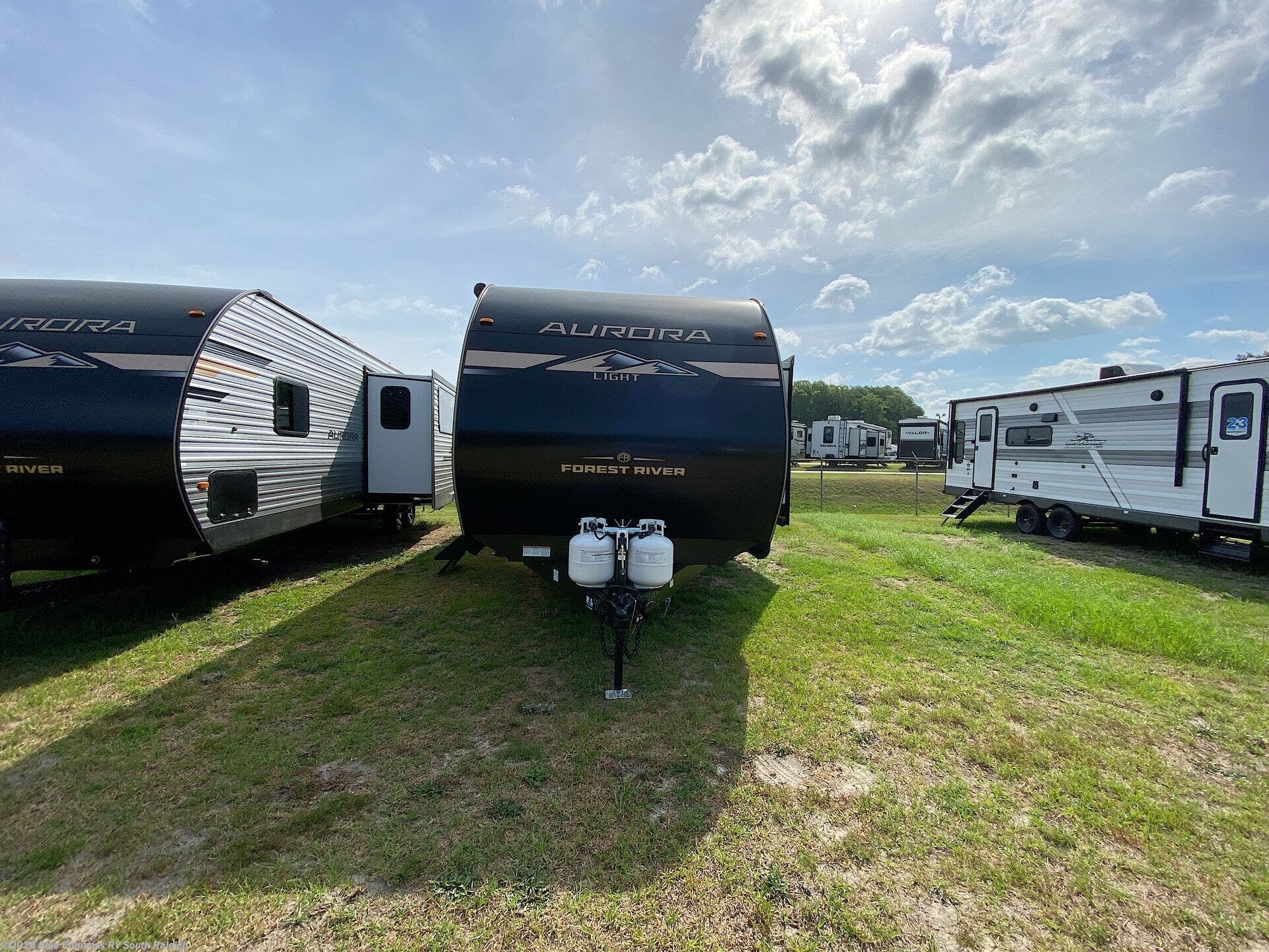 New 2026 Forest River Aurora Light 26BHS available in Benson, North Carolina