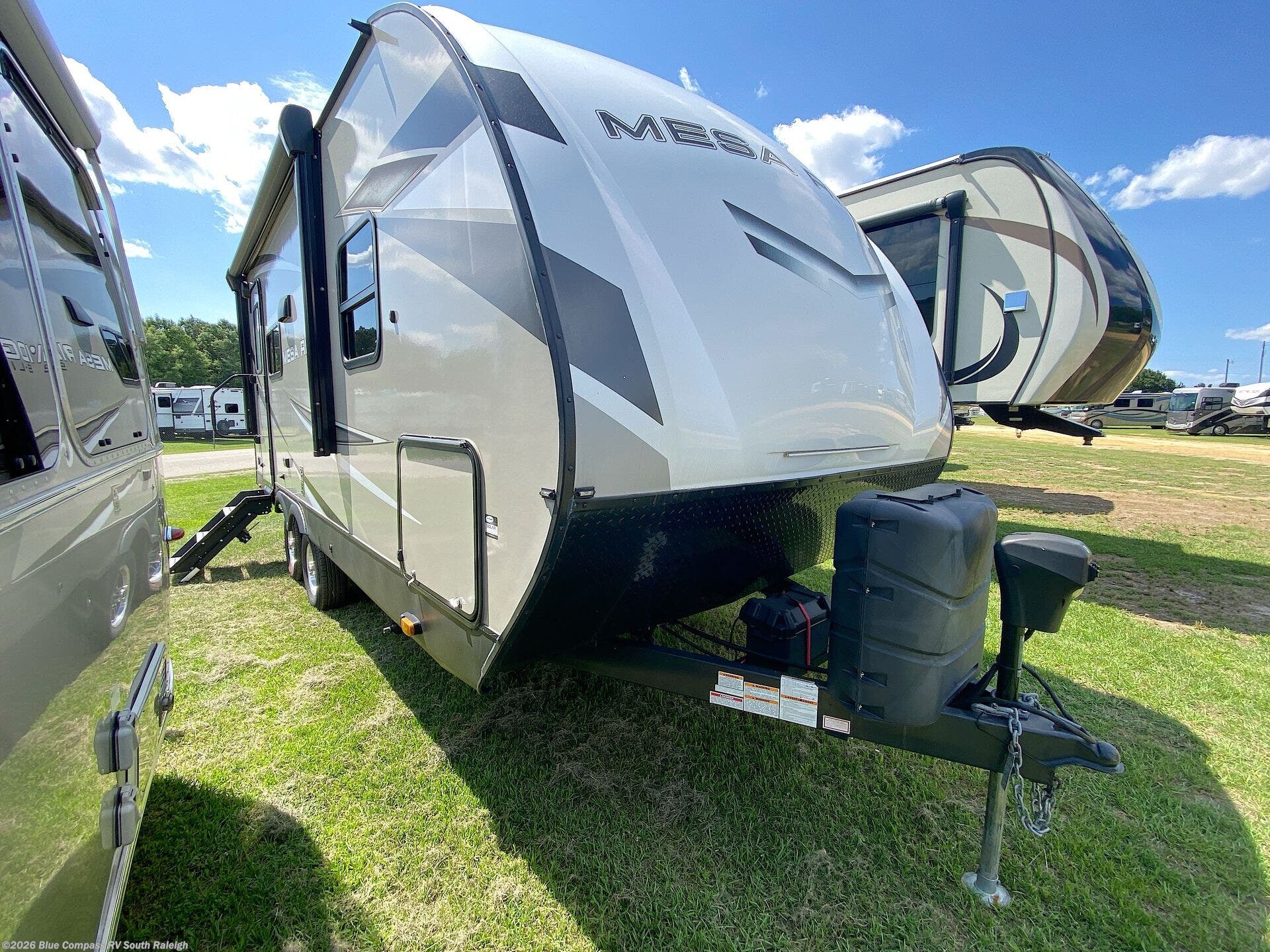 2022 Mesa Ridge S-Lite 212FB by Highland Ridge from Blue Compass RV South Raleigh in Benson, North Carolina